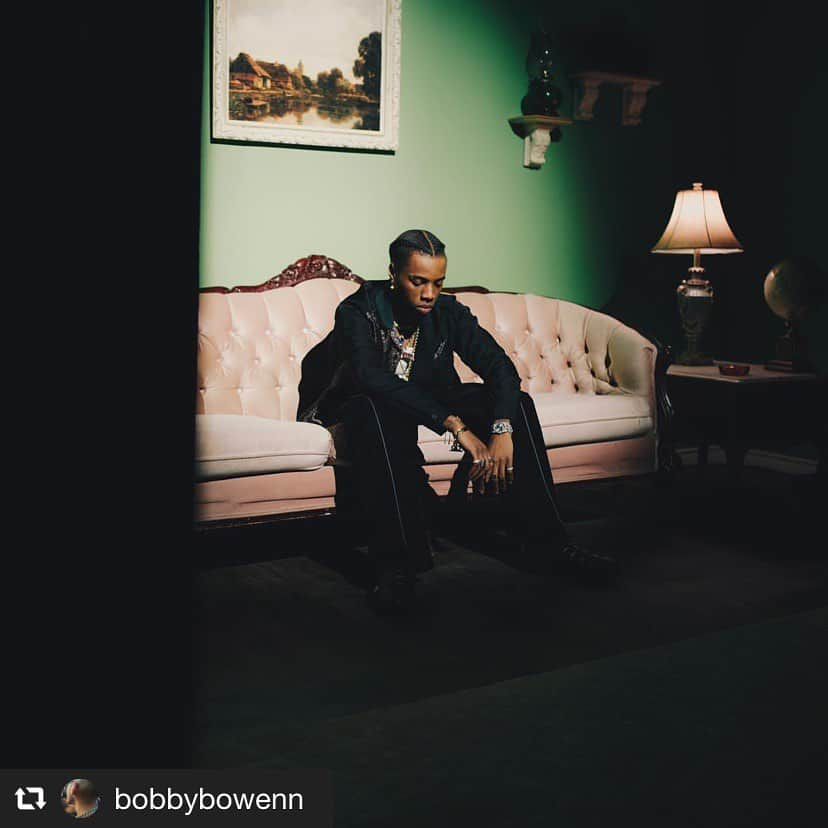 TOGAさんのインスタグラム写真 - (TOGAInstagram)「#repost from @bobbybowenn @roywoods wearing TOGA VIRILIS AW2019 Cupra jacquard shirt. ・ #togaarchives #togaarchives_online #toga #togavirilis #togavirilis19aw #トーガ #トーガアーカイブス #トーガビリリース　#roywoods」2月8日 17時50分 - togaarchives