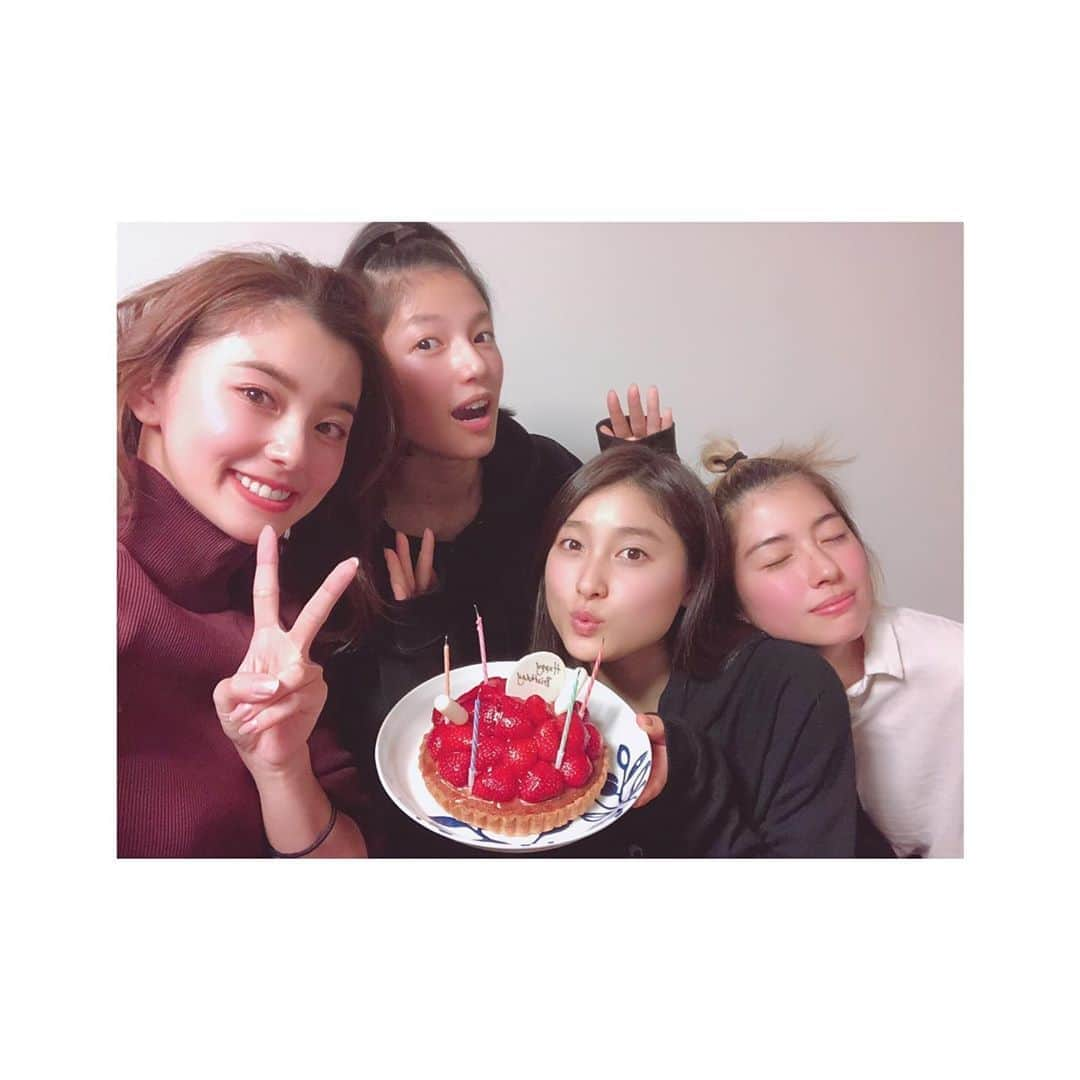 石井杏奈さんのインスタグラム写真 - (石井杏奈Instagram)「太鳳ちゃんのお誕生日お祝いできました😊  楽しすぎて、時間があっという間に過ぎました。 好きだなぁ。 #チアダン」2月8日 18時13分 - anna_ishii_official