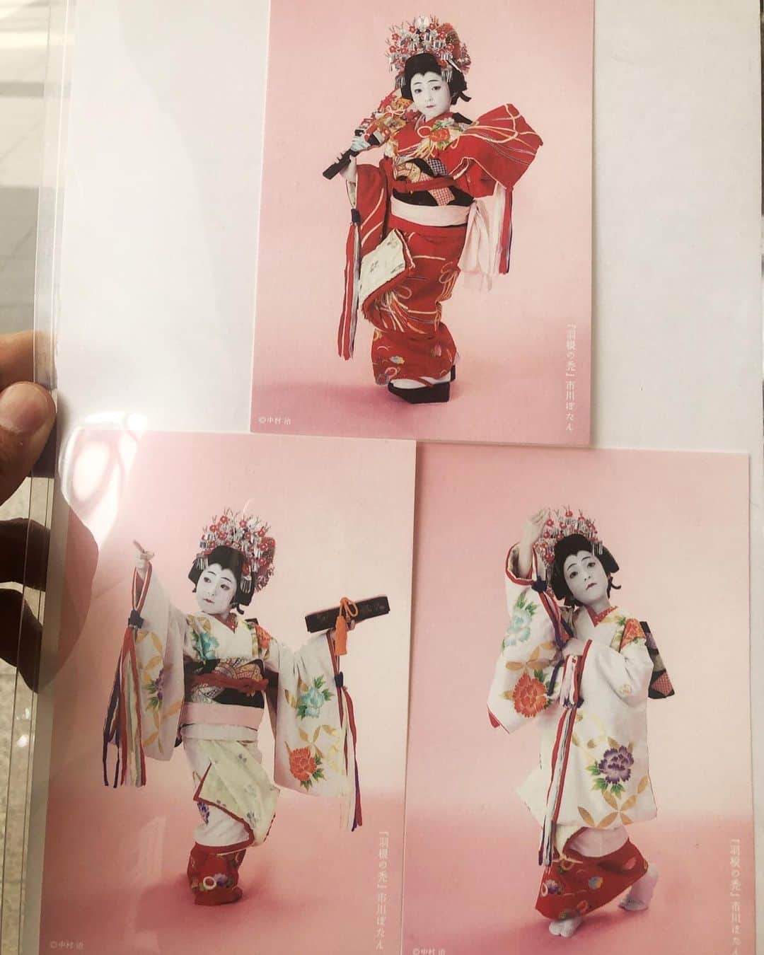 市川海老蔵 （11代目）さんのインスタグラム写真 - (市川海老蔵 （11代目）Instagram)「Hey - ❤️ Found these on sale❤️‼️ * あらー❤️ こんなの売ってる❤️‼️ #市川海老蔵 #海老蔵 #成田屋 #歌舞伎 #ABKAI #ABMORI #ebizoichikawa #ebizo #kabuki #thunderparty #theater #theaterarts #actor #japan #classic」2月8日 18時47分 - ebizoichikawa.ebizoichikawa
