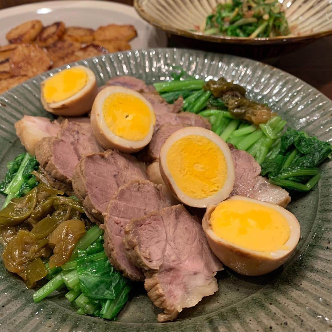 佐々木希さんのインスタグラム写真 - (佐々木希Instagram)「母にお祝いしてもらいました！ いつも料理、お手本にしています。 1枚目は、柔らかい煮豚。 2枚目は、親友にもらったばかりの秋田のひろっこ。  落ち着く…感謝！」2月8日 19時16分 - nozomisasaki_official