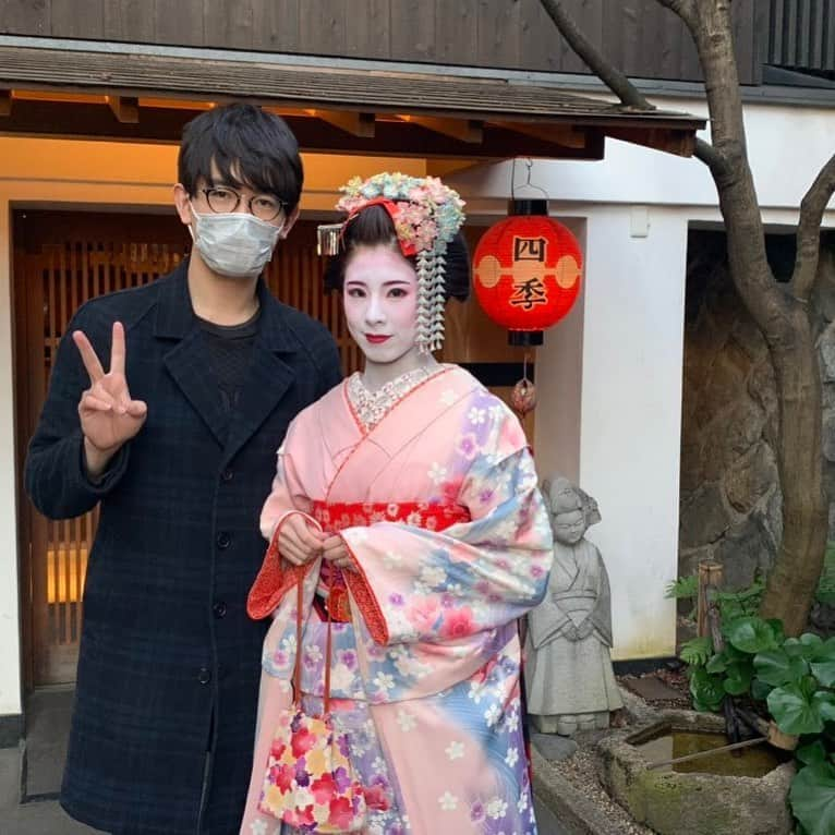 桜花りなさんのインスタグラム写真 - (桜花りなInstagram)「おいでやす👘♡ 衣装に合わせて表情と仕草を選びます✌︎」2月8日 19時38分 - xxyuricornxx