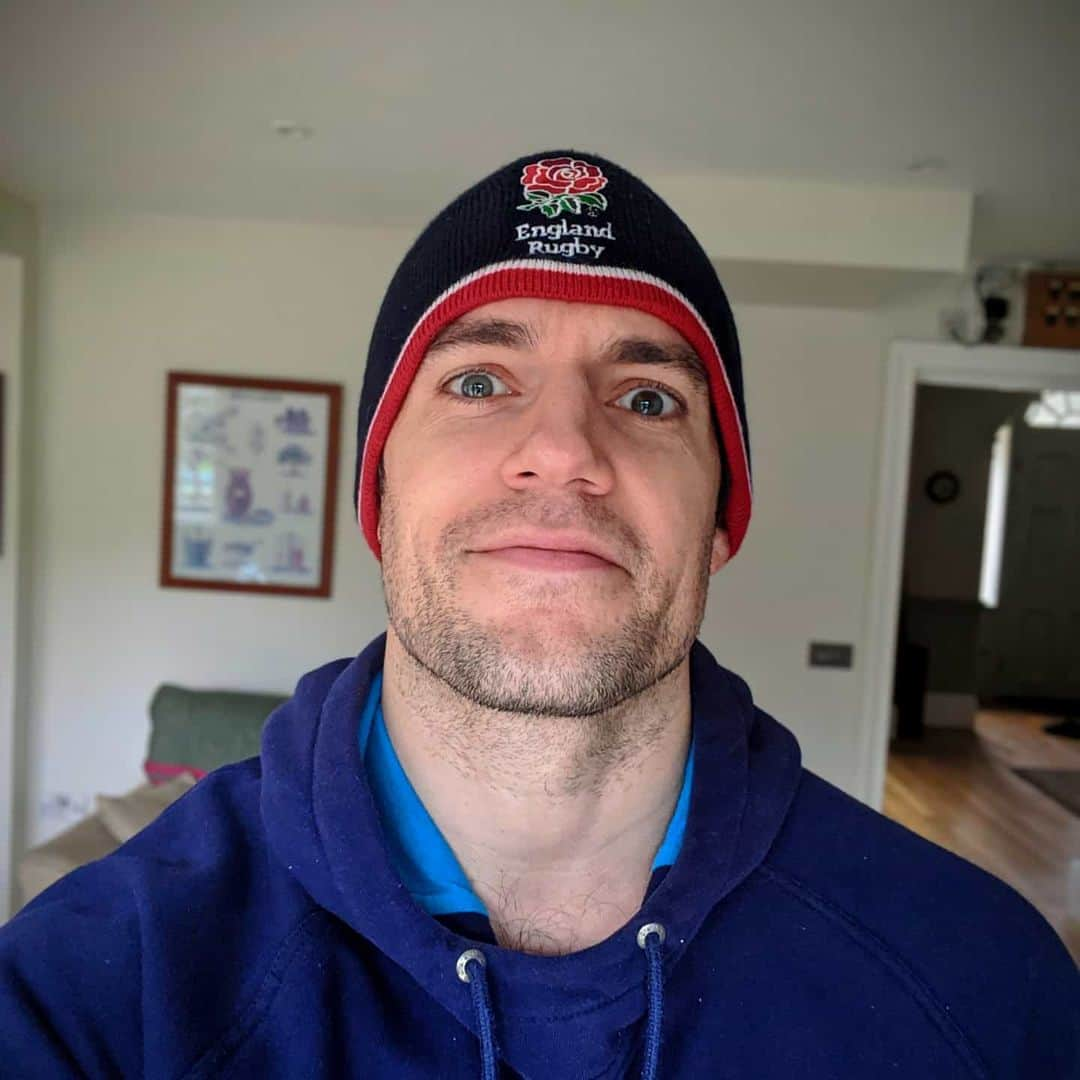 ヘンリー・カヴィルさんのインスタグラム写真 - (ヘンリー・カヴィルInstagram)「Scotland V England today in the 6 nations!! C'mon England!!! And Mr Haskell, i hope you're right, I shouldn't have broken with Beanie Pose tradition..... @EnglandRugby #Rugby #SixNations @JamesHaskell #BeaniePose」2月9日 1時23分 - henrycavill