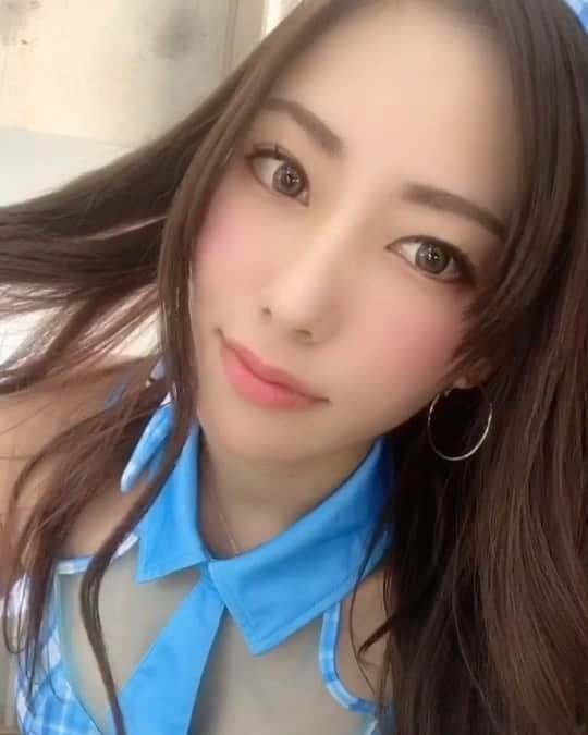 のインスタグラム：「📷 今日はありがとうございました🎵🎵🎵 久々の撮影会で、のんびりしてたね〜☺ ️・ ２部も3部も衣装のプレゼントありがとう🎁 おかげさまで、皆んなのボルテージも上がってたよ〜（笑） ・ 動画はそんなに危ないカッコではないとは思うけど、一応隠してみた！！💦 ・ ・ #レースクイーン#撮影会モデル#撮影会#自撮り #japanese#model#shooting#東京カメラ部#星野奏　#ギンガムチェック#チェック#コスプレ#costume #水着 #retro #動画編集#近い」