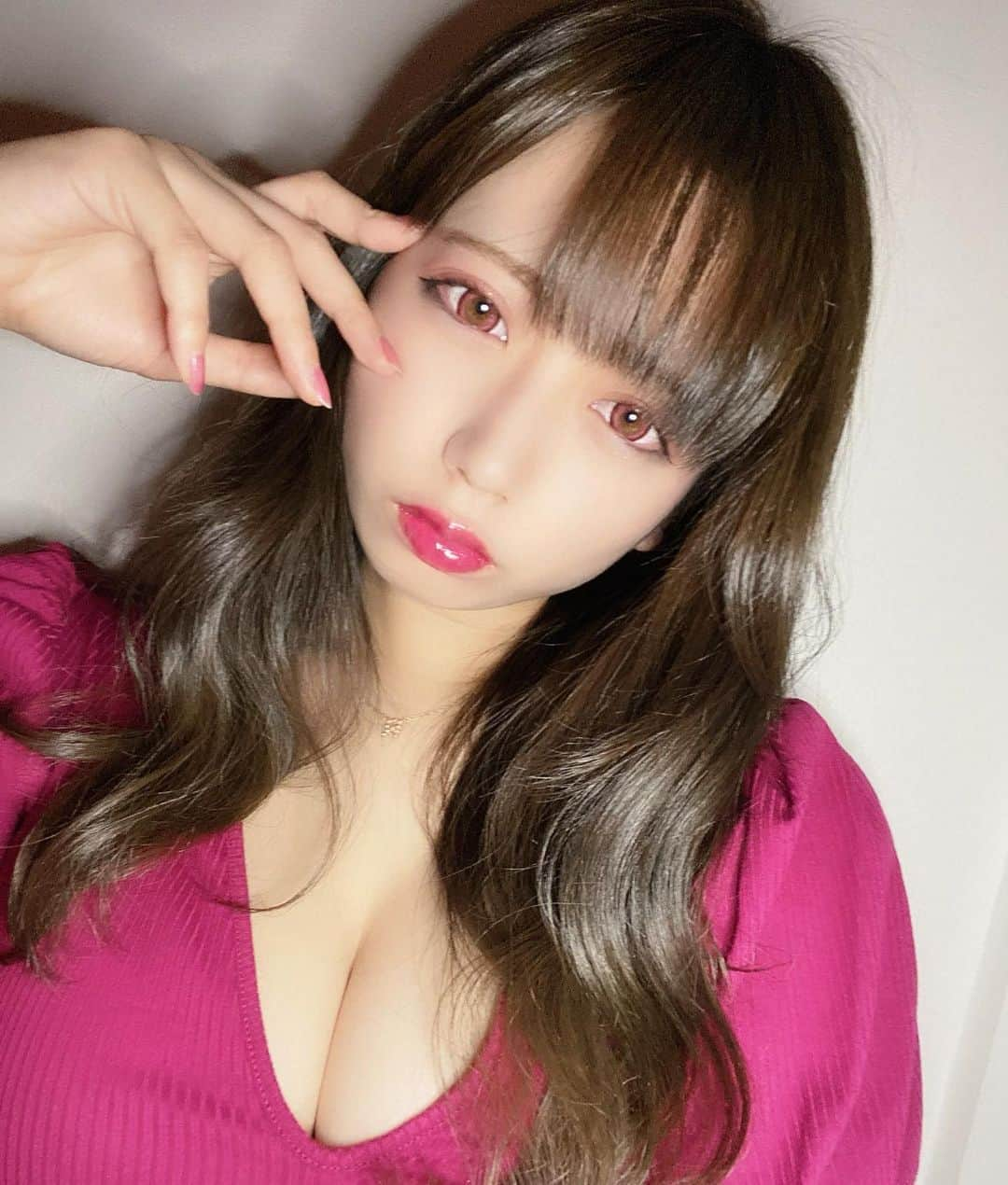 桜りんさんのインスタグラム写真 - (桜りんInstagram)「こういう服見つけると、撮影で使える！って思ってて買っちゃうの🥺  日常でこんな露出したくないから、着るとしてもインナー着るけどね💧  ちなみに、この服はZARA♥  #YouTuber #アイドル  #グラビア #グラビアアイドル #グラドル  #ミスアクション2017 #準グランプリ #ぷよぷよ  #水着  #タレント #モデル  #フェチ #むっちり #撮影会 #おしり  #ポートレート #カメラ好きな人と繋がりたい  #グラドル自画撮り部  #I字グラドル  #followme #ヤングチャンピオン #胸 #おっぱい #軟体」2月8日 20時18分 - rin__sakura