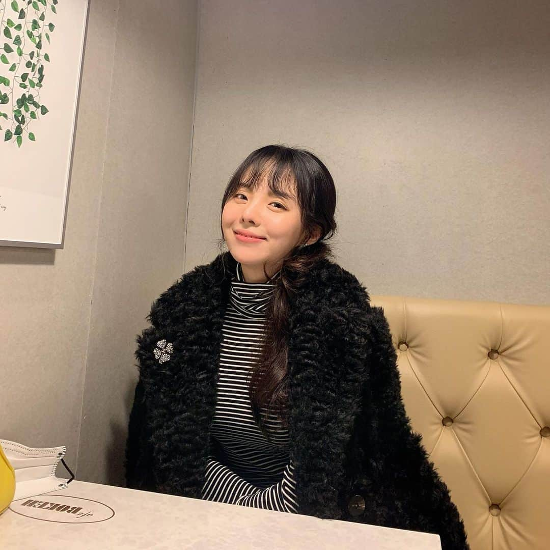 MeJiwooさんのインスタグラム写真 - (MeJiwooInstagram)「바람불면 이마 개봉박두~」2月8日 20時55分 - mejiwoo103