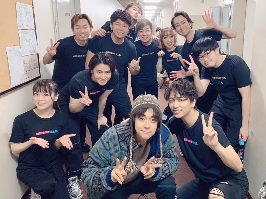 山崎育三郎さんのインスタグラム写真 - (山崎育三郎Instagram)「焼津公演終演。  静岡の皆さんありがとうございました^ ^  今日は、ミラーボールの音楽プロデューサーのヒャダインさんも駆けつけて下さいました。  嬉しいお言葉沢山頂きました。  いよいよ来週がファイナル。  寂しさもありますが、最高のチームと完走したいと思います！！ #LIVE #TOUR #2020 #MIRRORBALL」2月8日 21時39分 - ikusaburo_yamazaki