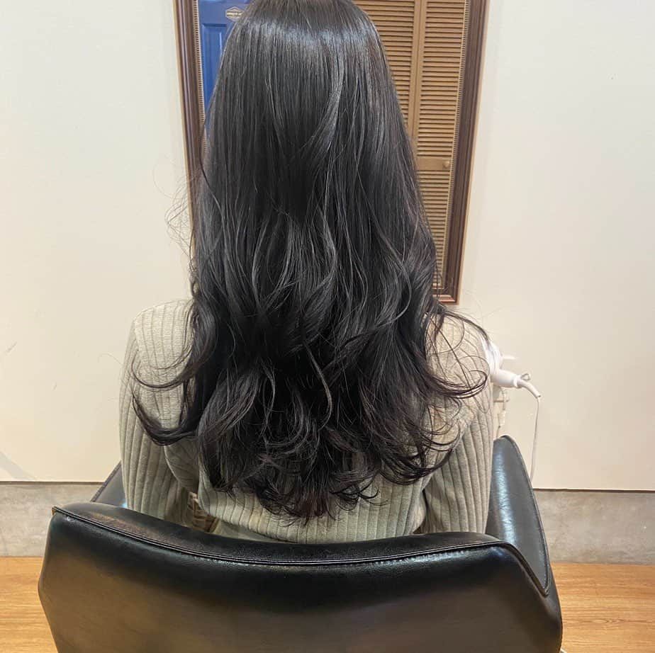 鈴木あかりさんのインスタグラム写真 - (鈴木あかりInstagram)「髪切っていい感じになりました✂️💇‍♀️ @luckhairspace1001 さん ありがとうございます✨ ＊ ＊ 明日は #ワンダーフェスティバル #ワンフェス にてお仕事です🎀 ブース名は告知できたらしますね🤭 #美容室 #美容院 #luck #ヘアカット #前髪カット #hairsalon #hairstyle #haircut  #ワンフェス2020冬 #楽しみ #プロモーショナルモデル #promotionalmodel  #鈴木あかり #あかりん #グラビアアイドル」2月8日 21時48分 - akarin_szk