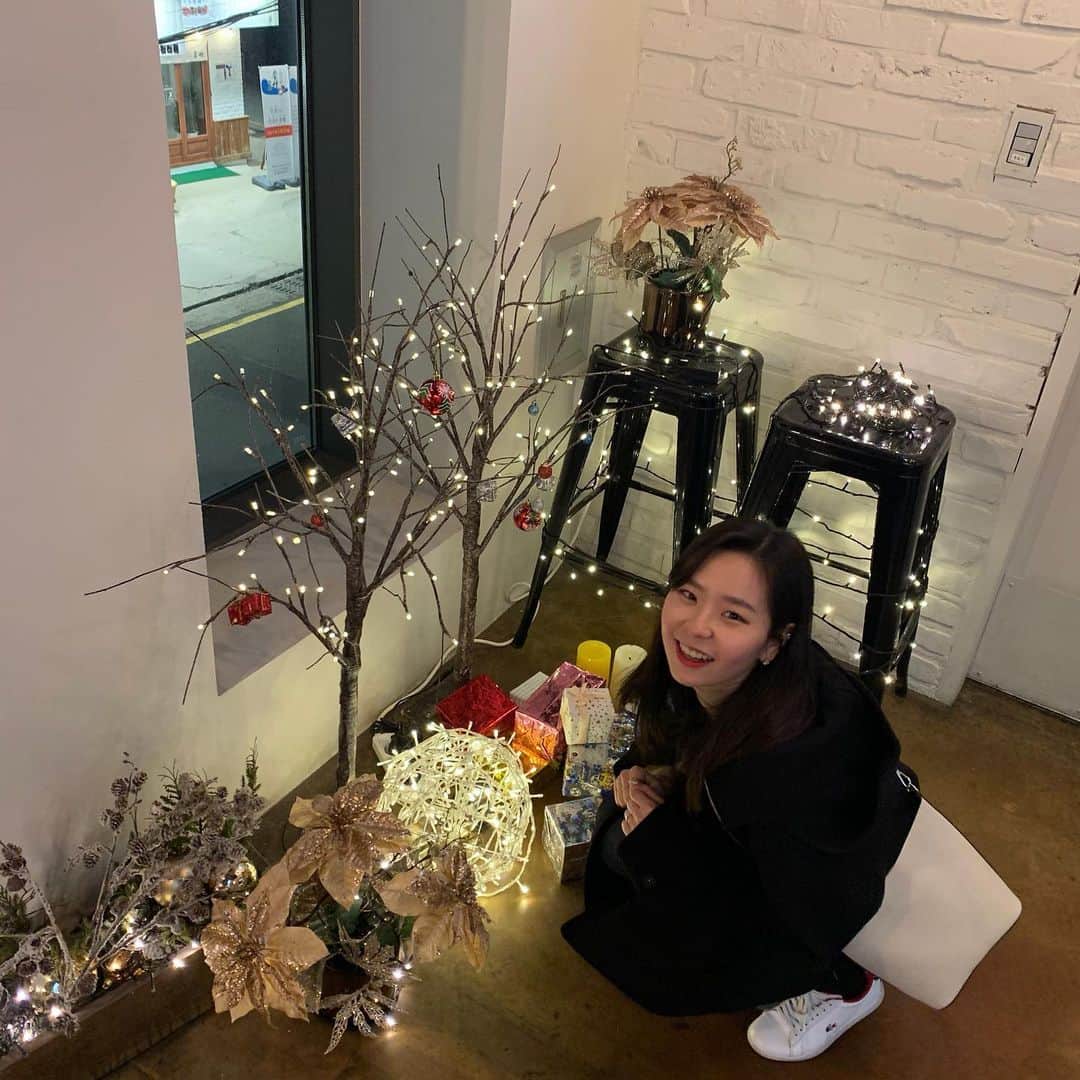 キム・ナヒョンのインスタグラム：「멀리멀리 가고 싶네오 (ﾉ^ヮ^)ﾉ*:・ﾟ✧」