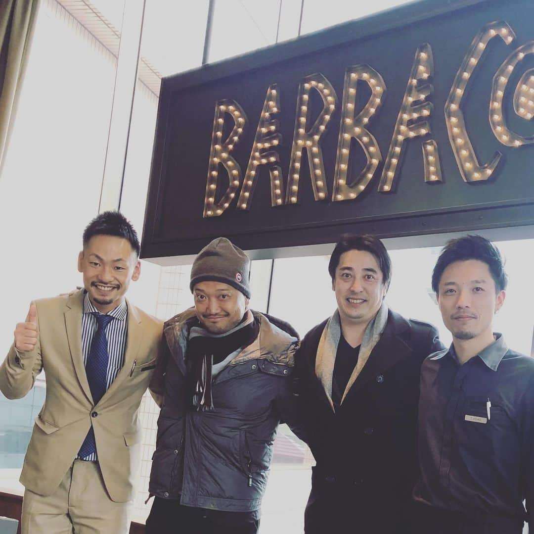 石原孝尚のインスタグラム：「今日は Liverpool FCのPertnership Salesの吉村さんがBostonから来られてたので、ランチしてきました😊  吉村さんは野球のBoston Red SoxのSalesもやっています。  南野選手がLiverpoolに入ったこともあり、世界のスポーツ事情をいろいろお話できました⚽️ 吉村さんとは本質というか深い話がいつもできて、すごく勉強になります！  いつもお世話になってるバルバッコアさんで、シュラスコたくさん食べすぎました😜  楽しかったー 美味しかったー  吉村さん そして、バルバッコアのみなさん  ありがとうございました😊  小池君 いつも急な予約 ごめんなさい😊笑笑」