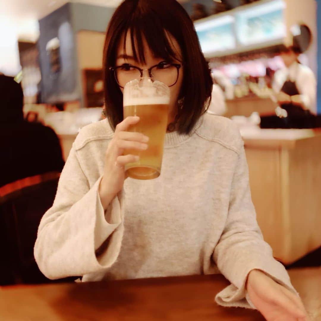 黒木渚さんのインスタグラム写真 - (黒木渚Instagram)「さめざめのさおり嬢と久しぶりにサシ飲み。 ビールのおっきいやつ飲めたし、たくさん話したし最高でした。 #笛田さおり　#さめざめ　#ハートランド」2月8日 23時07分 - nagisa_kuroki