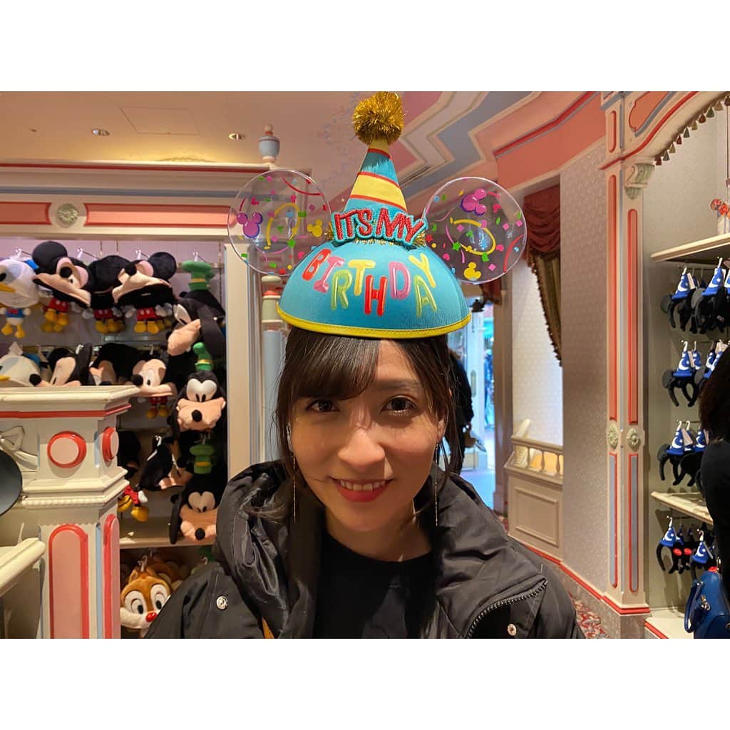 林唯衣さんのインスタグラム写真 - (林唯衣Instagram)「中野の今年の目標は「似合うサングラスと帽子を見つける」ことに決まったそうです、乞うご期待！イェア！　#これでも可愛く撮れた10枚です　#ハヤシ旅」2月9日 10時31分 - yui__hayashi