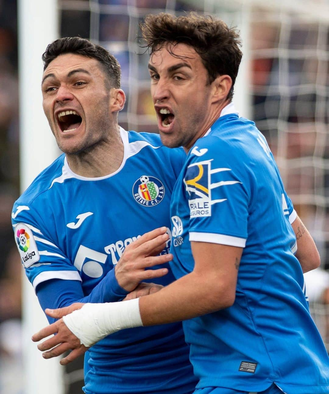 LFPさんのインスタグラム写真 - (LFPInstagram)「What.A.DUO! 🔥⚽️ • ¡Qué PAREJA tiene el @getafecf! 🔥⚽️ • #JorgeMolina #Mata #Getafe #GetafeValencia #LaLiga #LaLigaSantander」2月9日 2時06分 - laliga