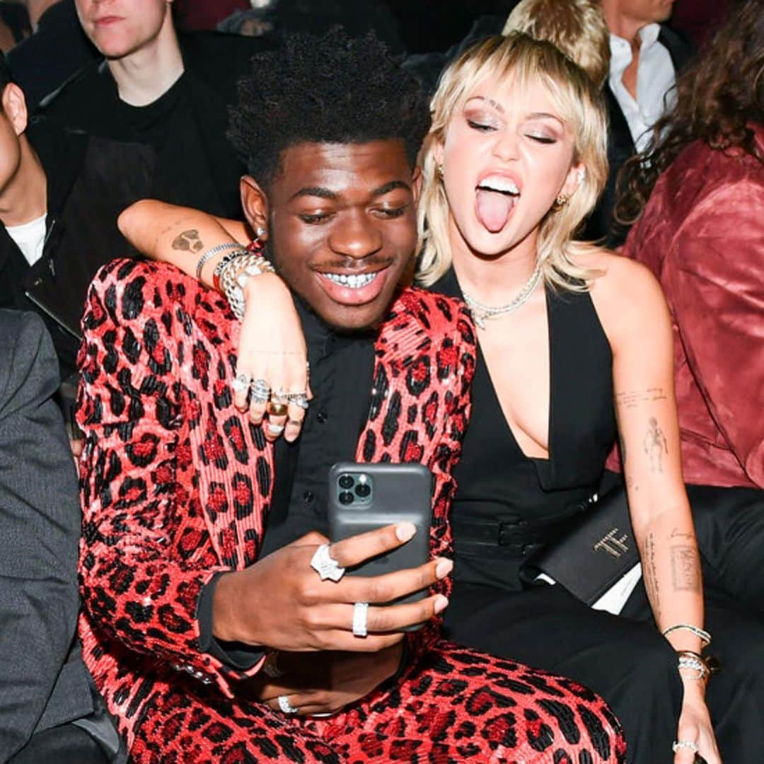 マイリー・サイラスさんのインスタグラム写真 - (マイリー・サイラスInstagram)「My baby and big brother in one place ..... the @tomford show of courseeeeee #FASHIONRUNSINOURFAM @lilnasx @tracecyrus」2月9日 2時10分 - mileycyrus