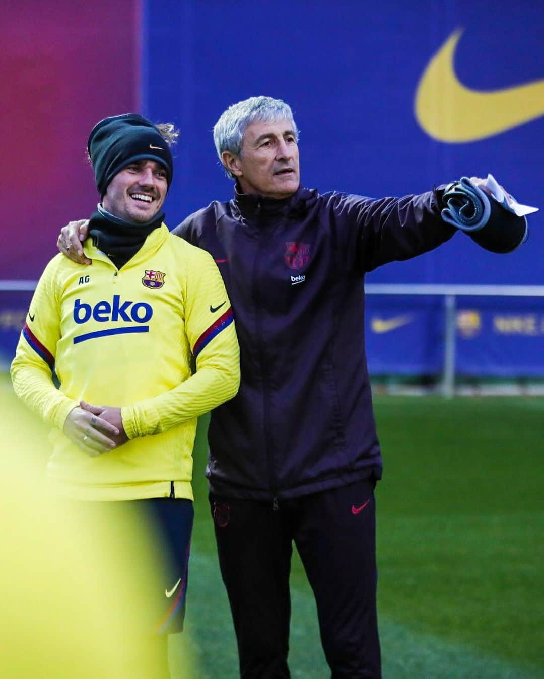 FCバルセロナさんのインスタグラム写真 - (FCバルセロナInstagram)「💪 Training session ahead of #BetisBarça 💪 Preparados para el partido de este domingo en Sevilla 💪 Aquest diumenge juguem contra el Betis. Som-hi equip!」2月9日 4時55分 - fcbarcelona