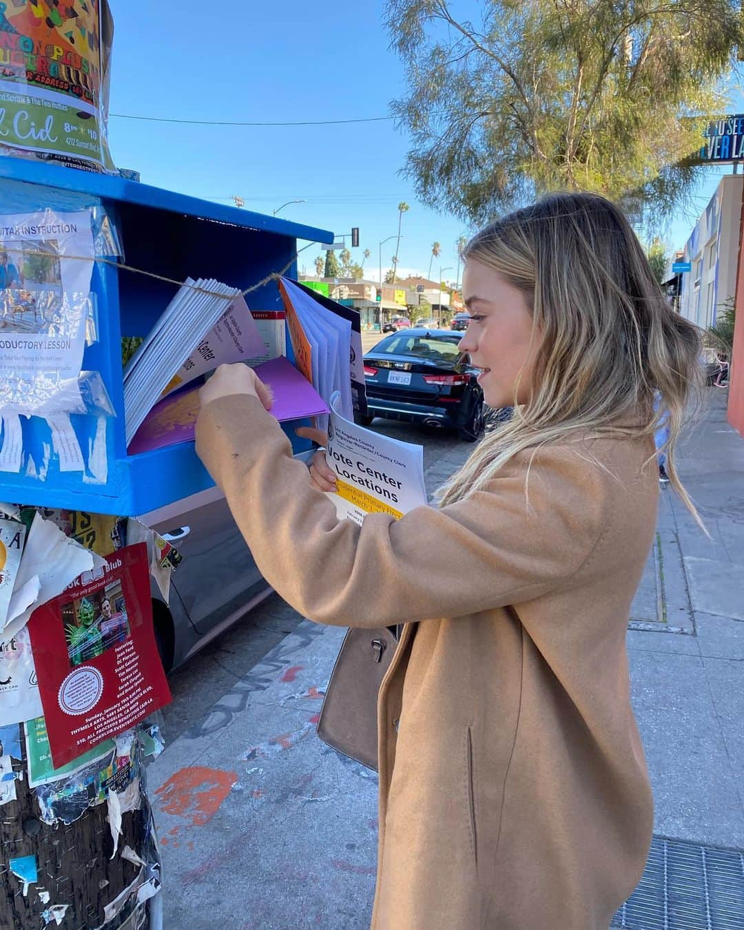 ジェイド・ペティージョンさんのインスタグラム写真 - (ジェイド・ペティージョンInstagram)「Presidential Primaries are right around the corner and you have a voice. Democracy doesn’t work unless you use it」2月9日 5時17分 - jadepettyjohn_official