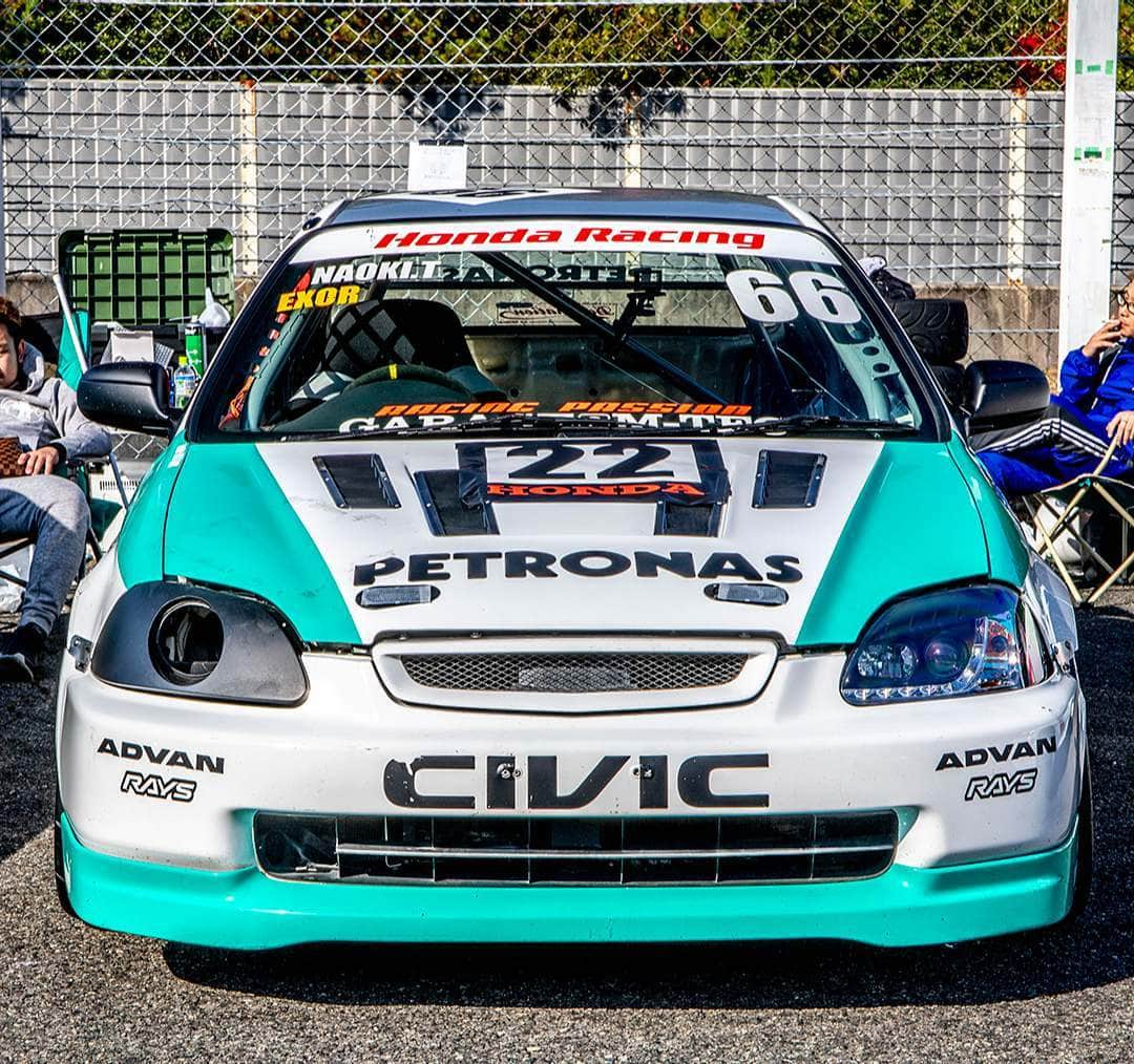 mistbahnさんのインスタグラム写真 - (mistbahnInstagram)「_ Domination Honda EK9 CIVIC Type  R _ _ Shot on 17-Nov 2019 "HONDA ONE MAKE RACE" organized by @aslan_inc_japan at Central Circuit (Hyogo, Japan) _ owner: @naoki.tanaka66 photo: @mistbahn _ _ JP) 2019年11月17日、セントラルサーキットで開催されたアスランさん( @aslan_inc_japan )主催の「ホンダ・ワンメイク・レース」にて撮影。 _ _ #hondaonemakerace #aslan #アスラン #aslan_inc_japan #centralcircuit #セントラルサーキット #domination #brushup_aw_osaka #petronas #honda #civic #hondacivic #ホンダシビック #シビック #ek9 #ek #ekcivic #osakajdm #kanjo #kanjostyle #kanjoracer #kanjozoku #trackcar #timeattack #timeattackjapan #bseries #b18 #hondasontrack #advan #mugen無限power」2月9日 6時18分 - mistbahn