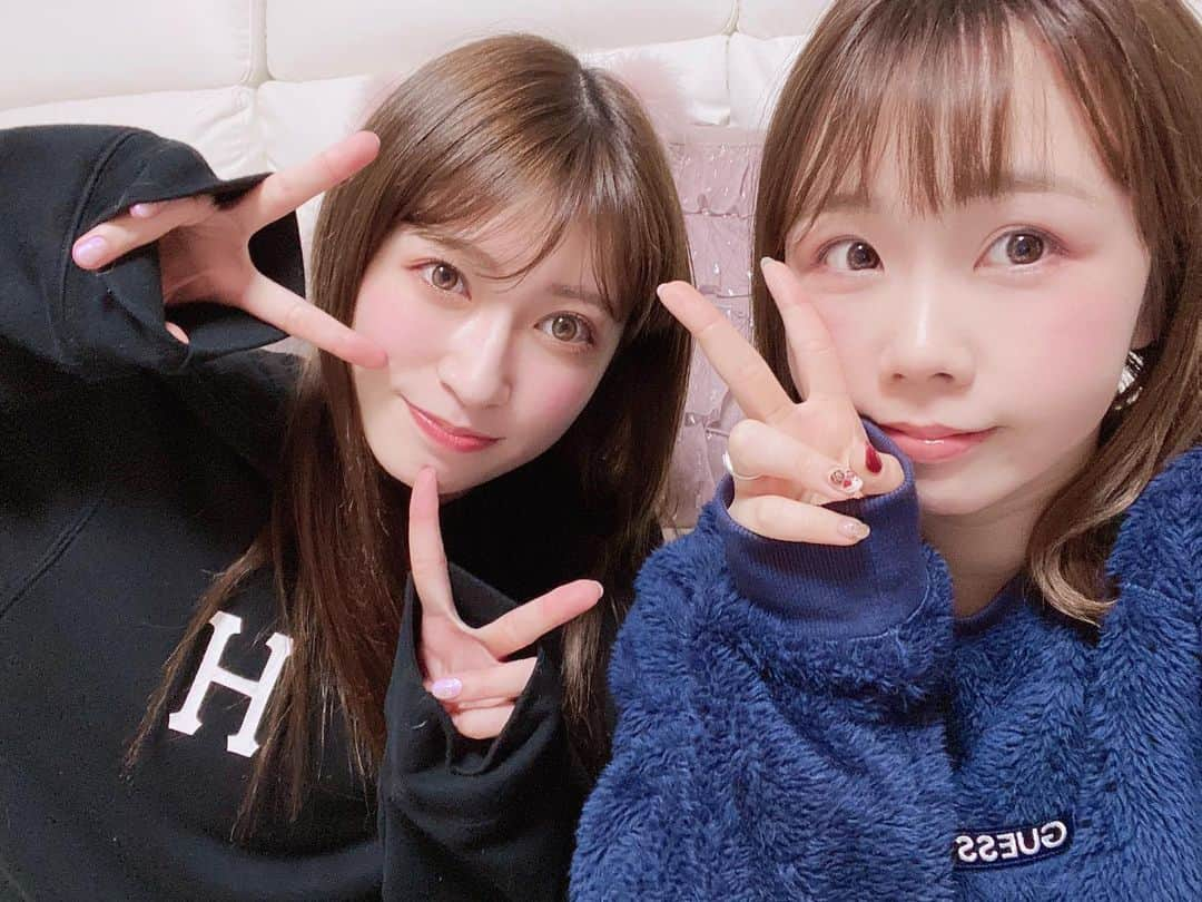 あやなんさんのインスタグラム写真 - (あやなんInstagram)「あかりんあやなんコラボ撮影した💓💓😊喋って笑って食ってたのしかったー‪((((〃･ω･)ﾉ♡‬ ありがとあかりん！！！」2月9日 19時11分 - ayachan_0619