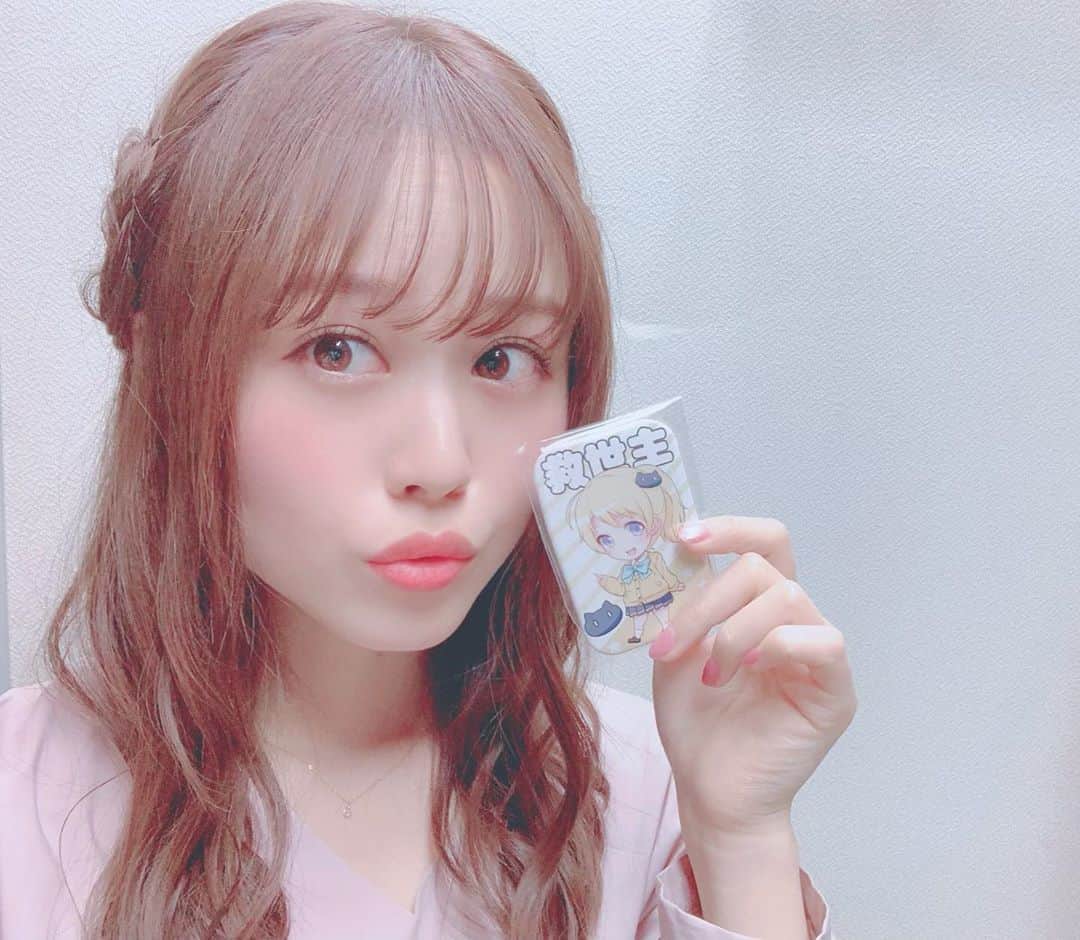 日岡なつみのインスタグラム：「救世主🦸‍♀️🦸‍♂️」