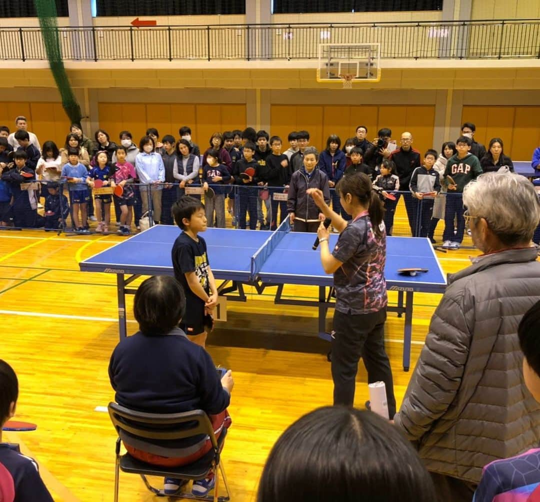 平野 早矢香さんのインスタグラム写真 - (平野 早矢香Instagram)「2日連続で🏓イベント 昨日はニッタク協力の講習会、府中市での親子で楽しめる卓球教室に参加しました✨✨ 冒頭のトークから練習まで、みんな本当に一生懸命に取り組んでくれました‼️‼️嬉しいです😆 この2日間私の方が皆さんから元気をいただきました✌️ 2日間のイベントにご参加くださった皆さま、本当にありがとうございました😄😄😄 #イベント #卓球講習会 #ニッタク #みんな一生懸命 #嬉しいなぁ #ご参加くださった皆さま #ありがとうございました😊」2月9日 19時28分 - sayakahirano0324