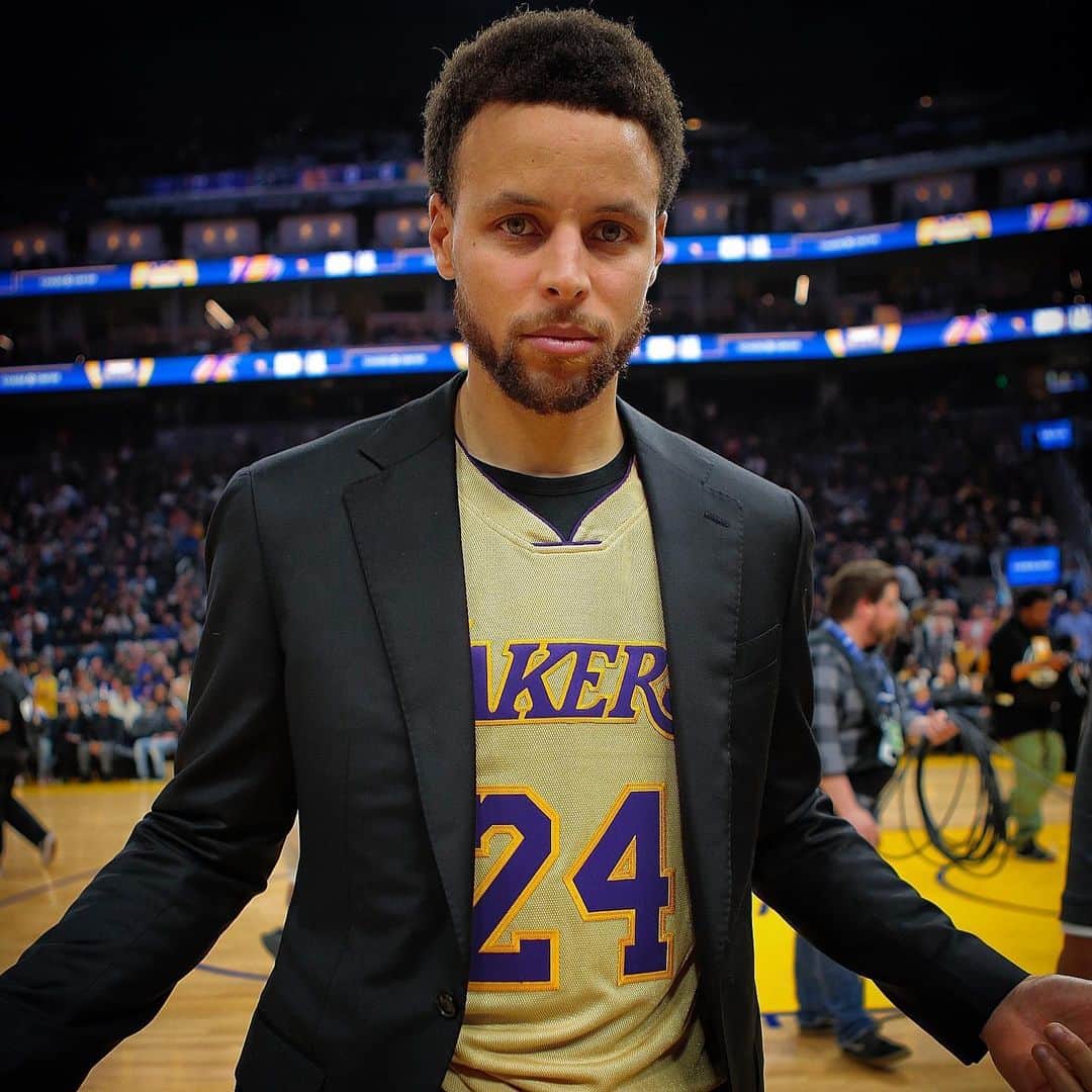 NBAさんのインスタグラム写真 - (NBAInstagram)「@stephencurry30 pays tribute to Kobe Bryant as the @warriors host the @lakers! #NBAonABC」2月9日 10時49分 - nba