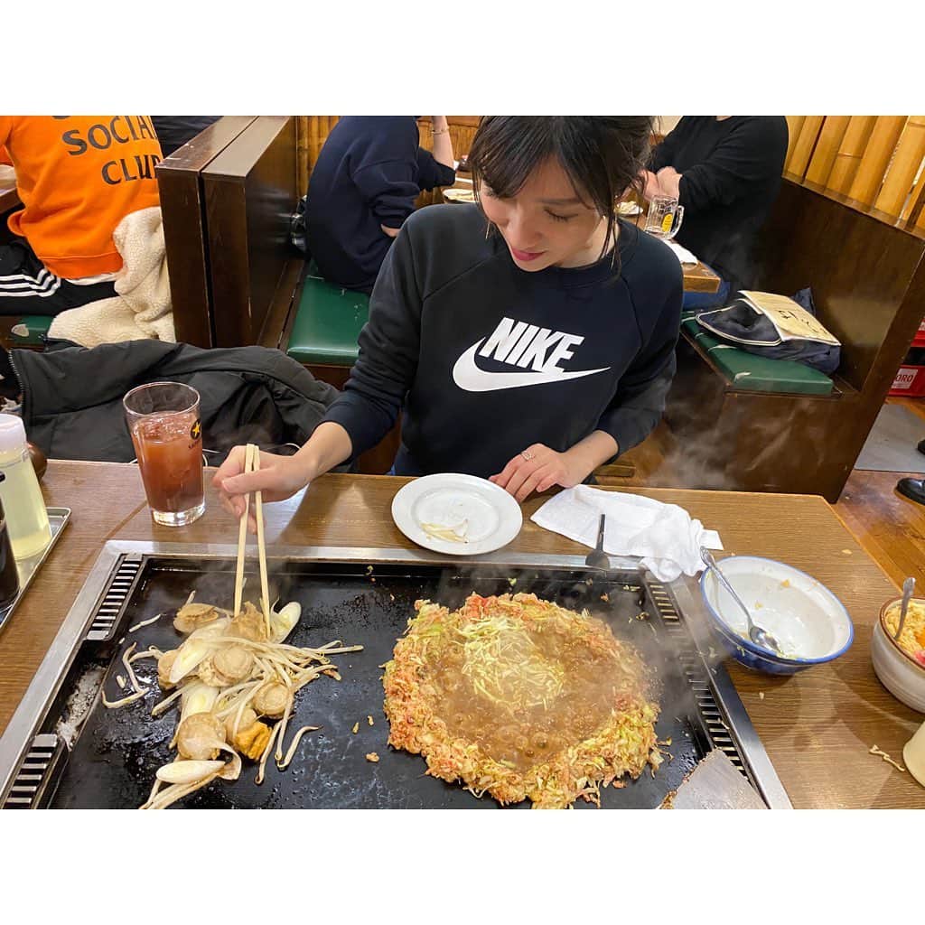 林唯衣さんのインスタグラム写真 - (林唯衣Instagram)「月島でもんじゃ初体験☺️✨　#中野との共同作業つらい　#ハヤシ旅」2月9日 10時53分 - yui__hayashi