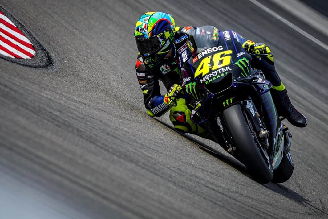 バレンティーノ・ロッシのインスタグラム：「Sepang circuit,Malaysia  MotoGp test,day2 📸 @gigisoldano @falex79」
