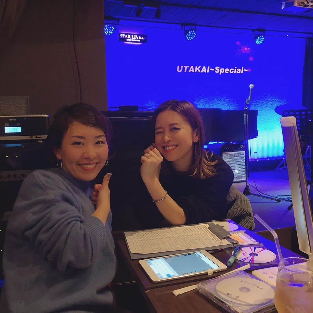 平井喜美さんのインスタグラム写真 - (平井喜美Instagram)「昨晩の🎤✨💙 #UTAKAI #live  #nolifenomusic」2月9日 11時34分 - yoshimi1111