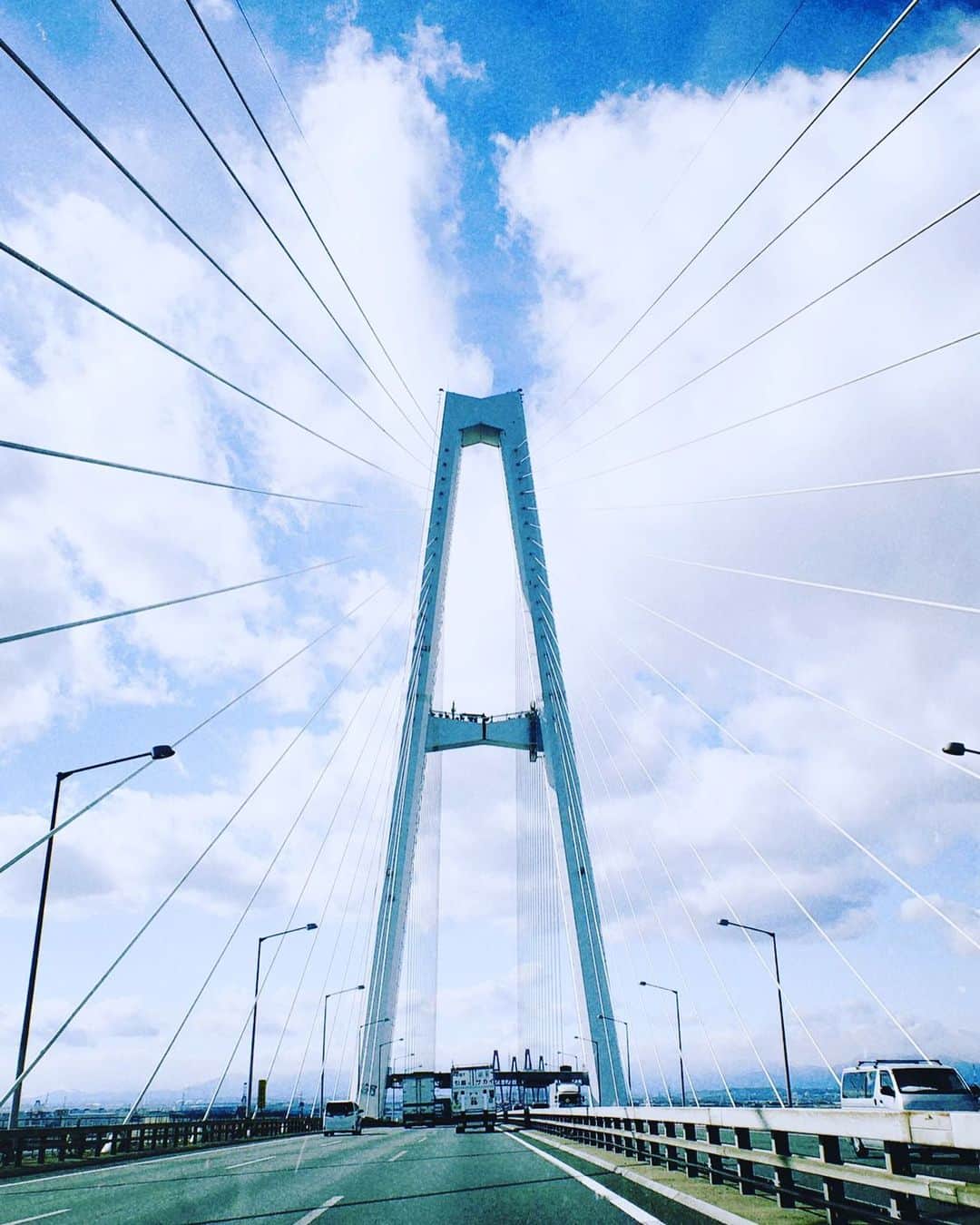 野村祐希さんのインスタグラム写真 - (野村祐希Instagram)「I hope you'll have a wonderful day.🌞 みなさま良い一日を✨  #haveaniceday  #bridge  #daylight」2月9日 11時37分 - yuknmr