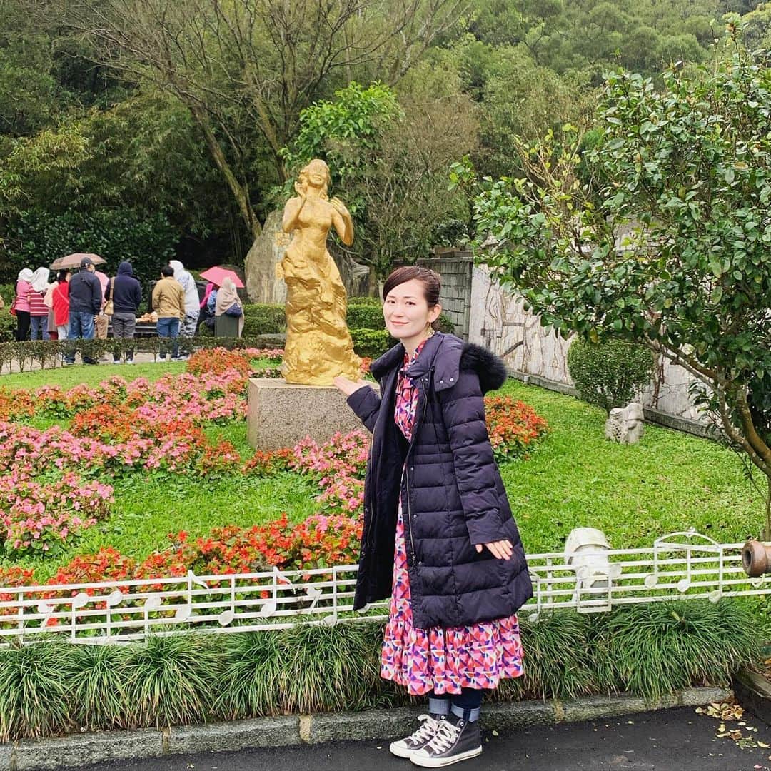 ティーナ・カリーナさんのインスタグラム写真 - (ティーナ・カリーナInstagram)「ずっと行きたかった場所‼️ テレサ・テンさんに逢いに。 胸がいっぱい。 涙が溢れてきました。  #台湾旅行 #台湾 #テレサテン」2月9日 11時46分 - tiina_kariina