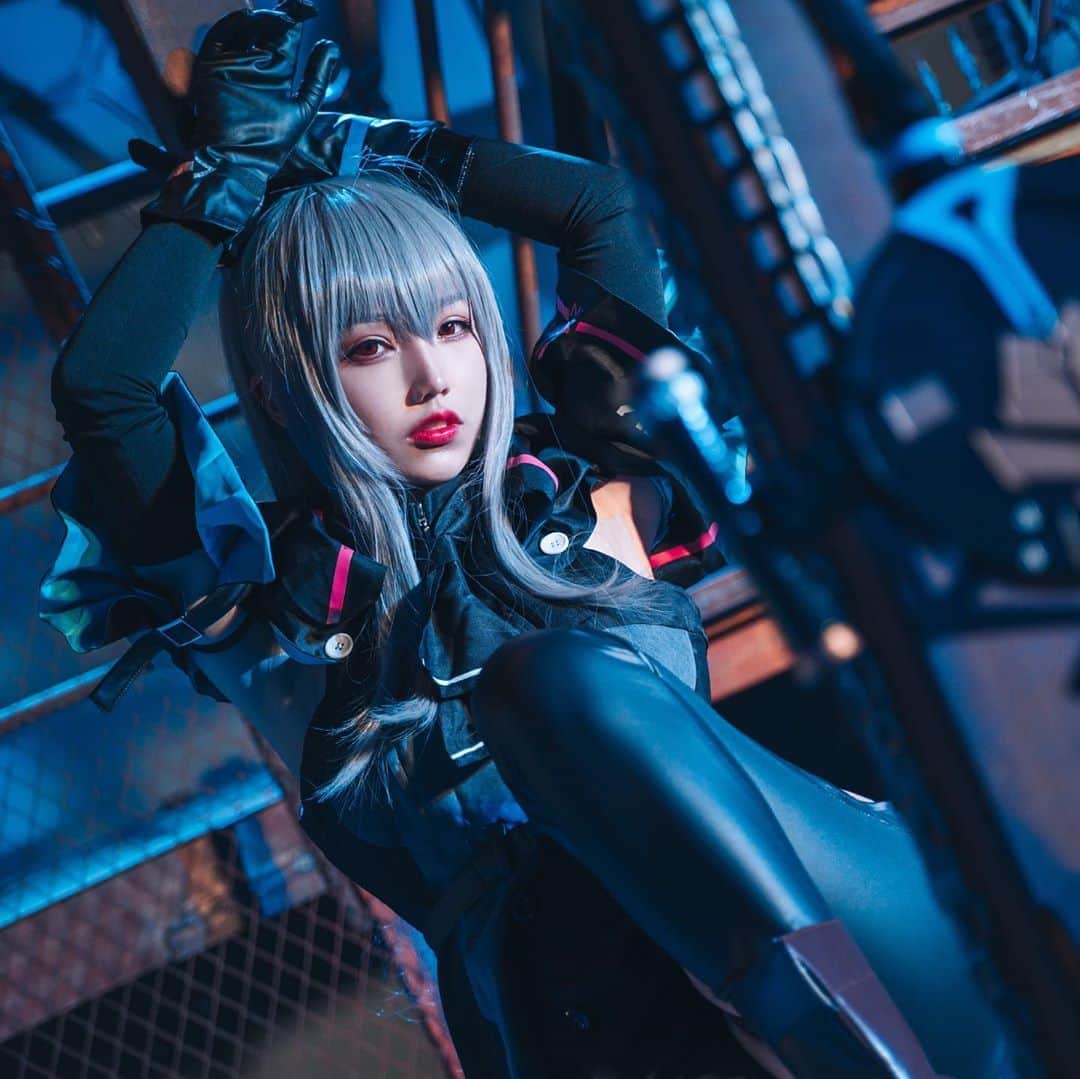 犬神洛洛子さんのインスタグラム写真 - (犬神洛洛子Instagram)「🗡Abyssal Hunter SKADI🗡  #arknights #cosplay #skadi #明日方舟 #アークナイツ #コスプレ」2月9日 12時29分 - rakukoo