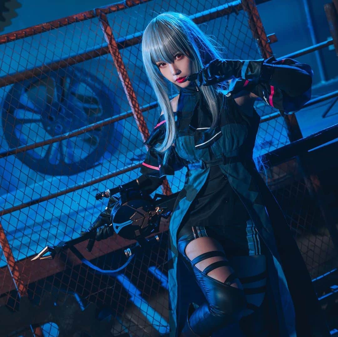犬神洛洛子さんのインスタグラム写真 - (犬神洛洛子Instagram)「🗡Abyssal Hunter SKADI🗡  #arknights #cosplay #skadi #明日方舟 #アークナイツ #コスプレ」2月9日 12時29分 - rakukoo