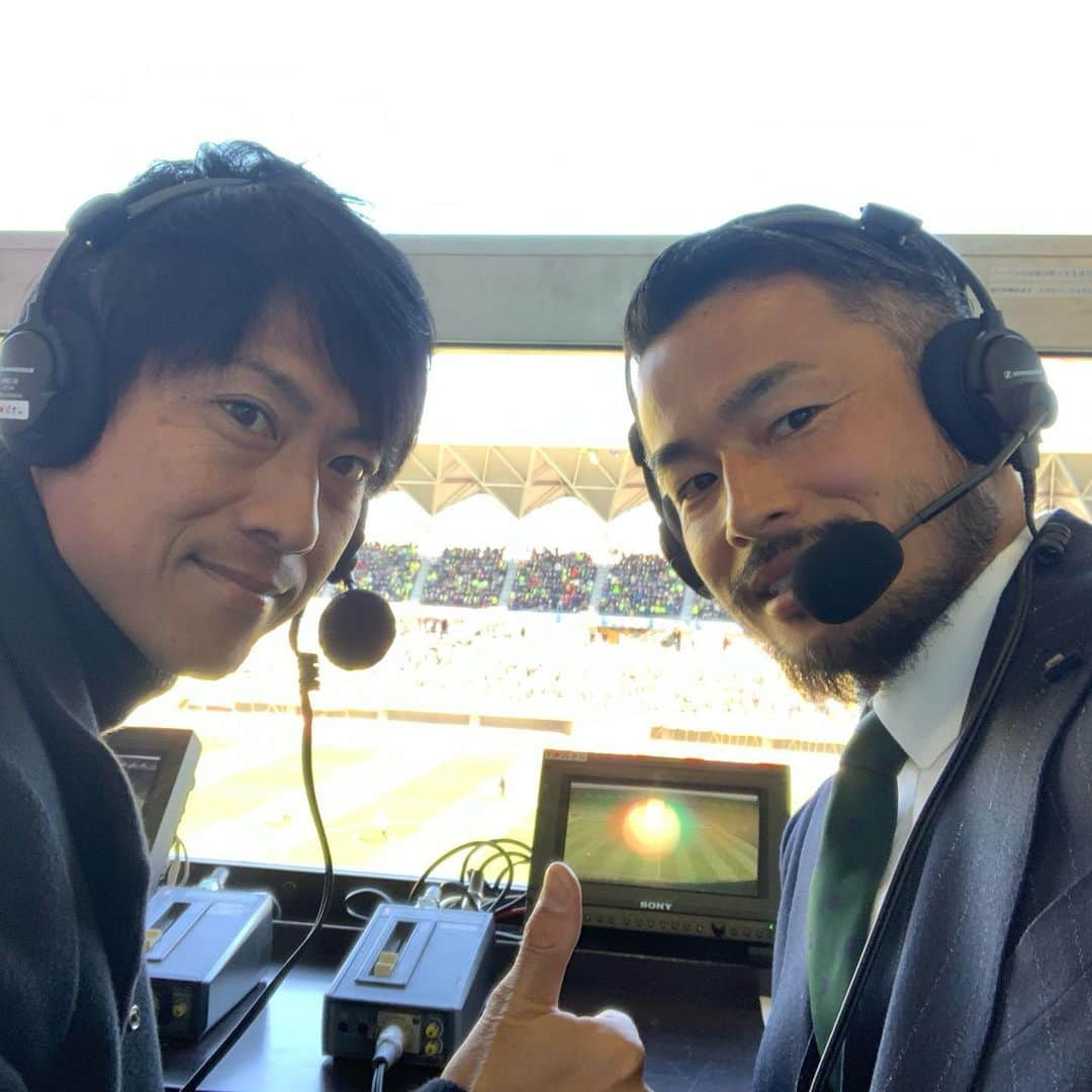 佐藤勇人さんのインスタグラム写真 - (佐藤勇人Instagram)「第25回ちばぎんカップ まもなくキックオフ⚽️ 今回のちばぎんカップは解説で入らせていただきます。  #ちばぎんカップ #フクダ電子アリーナ #ジェフユナイテッド市原千葉 #柏レイソル #佐藤勇人  #酒井直樹　さん #笹川裕昭　さん」2月9日 12時57分 - yuto7sato