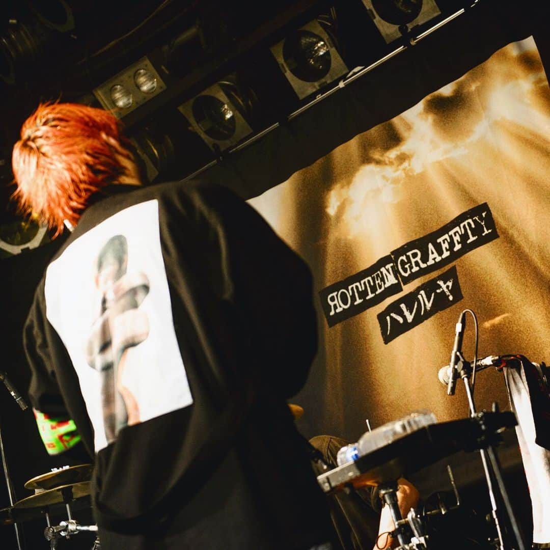 N∀OKIさんのインスタグラム写真 - (N∀OKIInstagram)「ハレルヤTour2020  2本目  福岡Drum-Be-1  w/ a crowdof rebellion  毎度 はじめましてから 始まる交わる味わう 良き日でした  何回も記憶を 塗り変え何度でも 福岡沸騰やでい  また来るわな  ありがとうございました  写真　@ninjajon  #ハレルヤTour #acrowdofrebellion #福岡DrumBe1」2月9日 12時59分 - chairoy1945