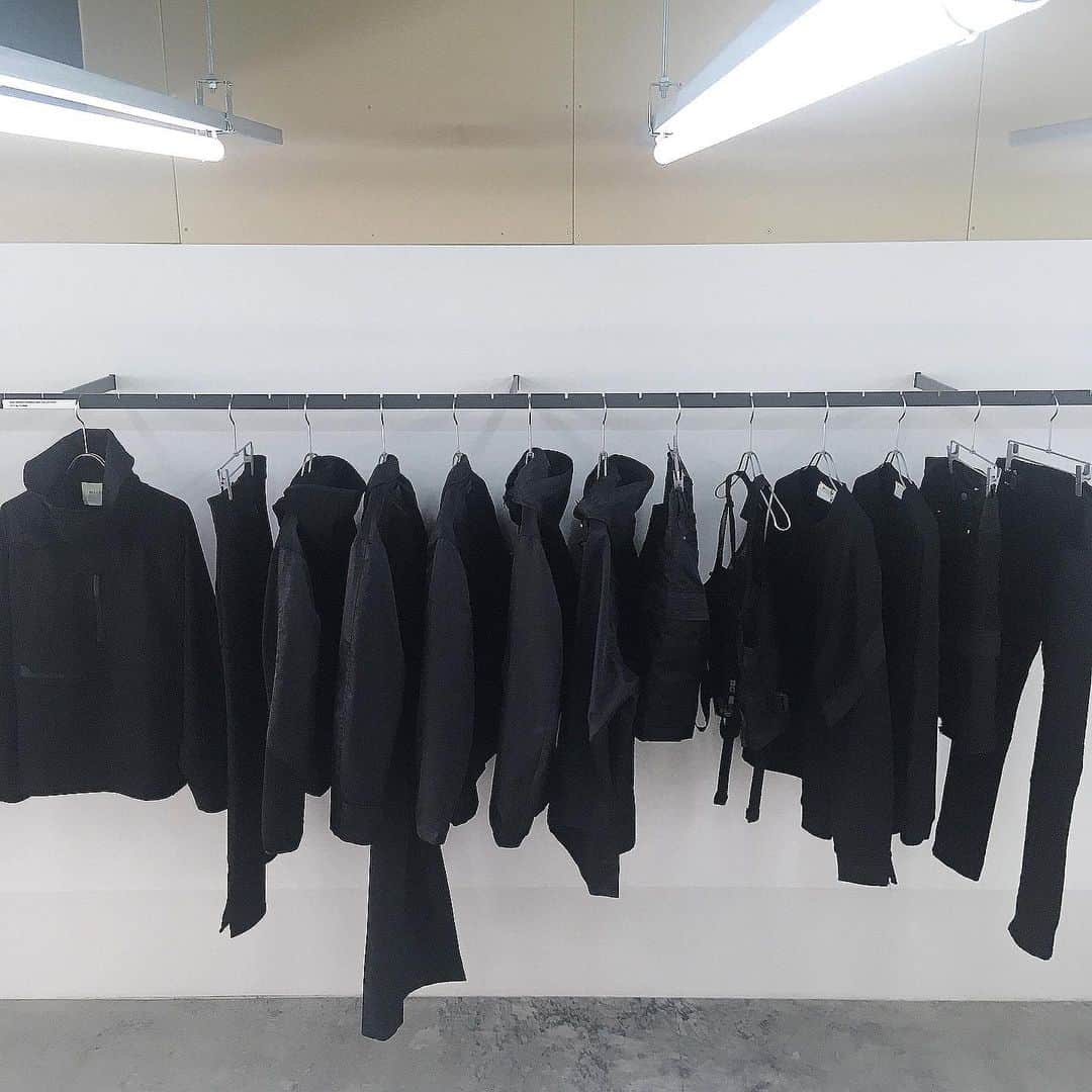 のインスタグラム：「20SS 1017 ALYX 9SM 3rd Delivery has arrived at ELIMINATOR. . #alyx #alyxstudio #1017alyx9sm #matthewwilliams #nickknight #showstudio #20ss #ss20collection #20ss #newcollection #military #mackintosh #nike #nikemmw #uk #dior #diorhomme #streetfashion #streetstyle #streetwear #cobrabuckle #eliminator #tokyo #daikanyama #instafashion #instastyle #mensfashion #menswear」