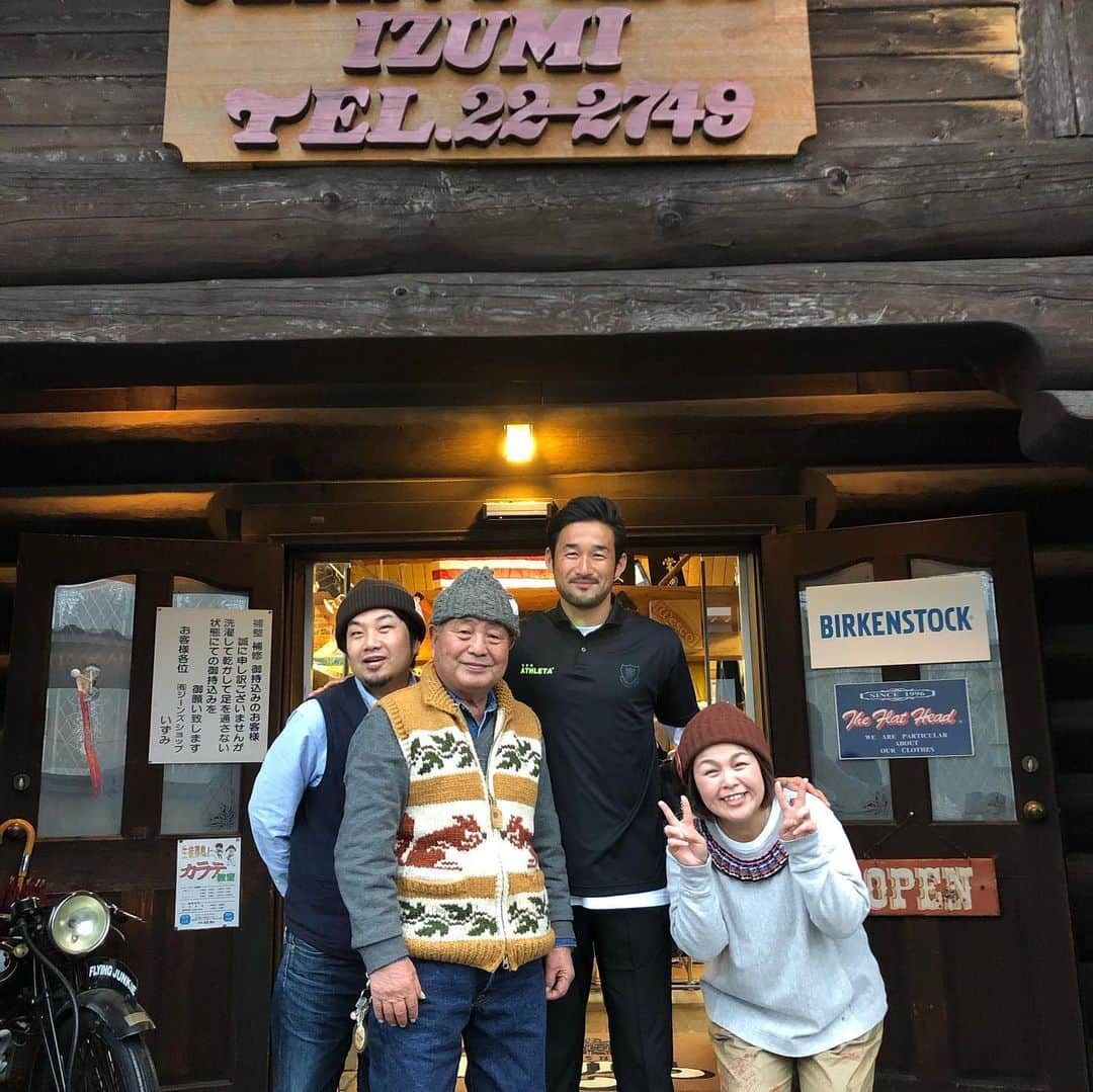 塩田仁史さんのインスタグラム写真 - (塩田仁史Instagram)「都城キャンプ終了！  マロニエ交通株式会社様のご支援のお陰で充実のキャンプが送る事が出来ました。 ありがとうございました。  そして6年ぶりに都城に来て温かく迎えてくれた都城の皆さん、高城の皆さん、グリーンホテルの皆さん本当にありがとうございました！  最高の施設、ピッチ、ホテルの料理、おもてなし、本当に最高の12日間でした！  あと2週間、開幕に向けて頑張ります。  #栃木sc #マロニエ交通株式会社 #グリーンホテル都城 #JEANS SHOP IZUMI #puma #都城市 #高城市」2月9日 14時08分 - shiota_hitoshi