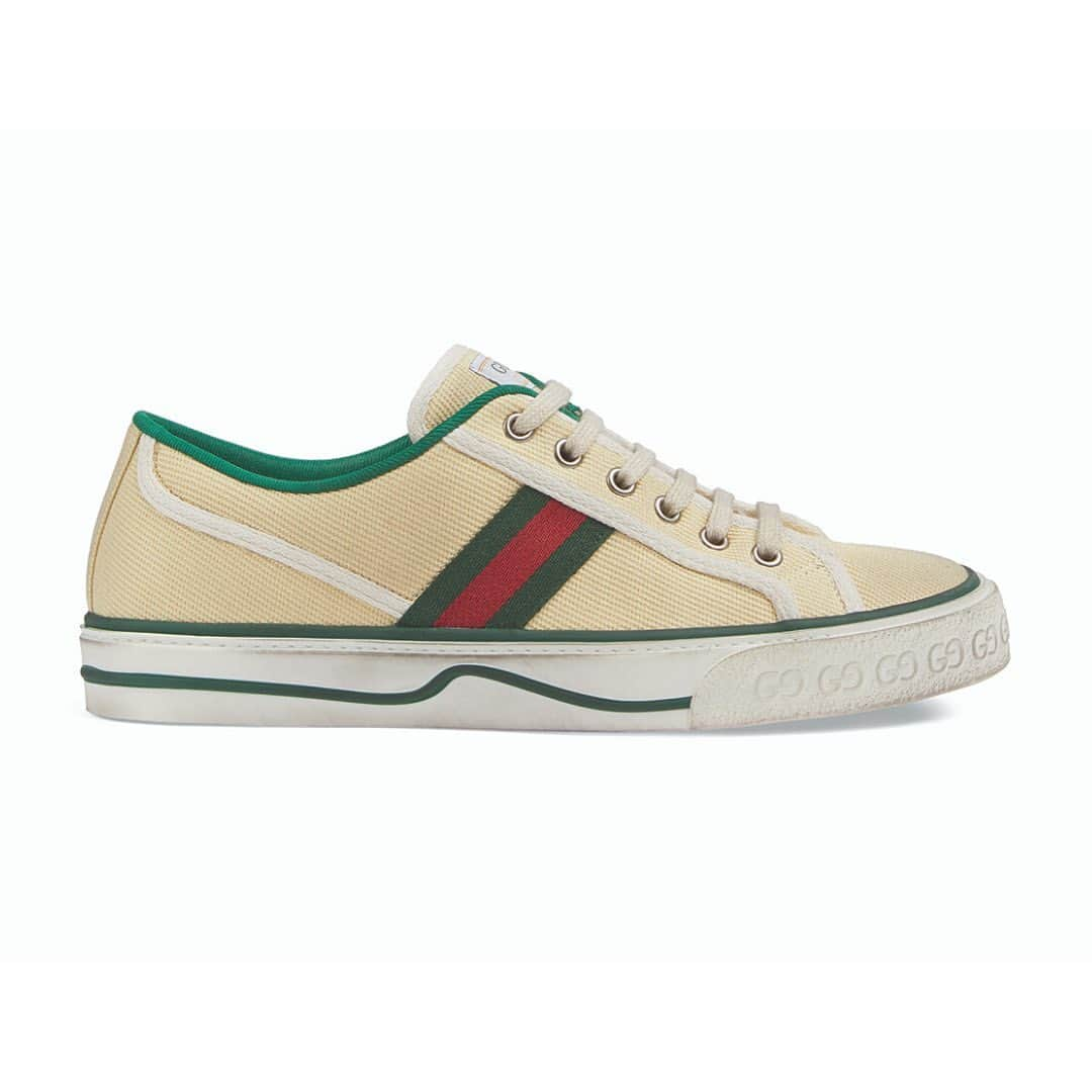 HYPEBEASTさんのインスタグラム写真 - (HYPEBEASTInstagram)「@hypebeastkicks: @gucci has unearthed the Tennis 1977 sneaker from its archives, introducing seven new iterations of the retro low-profile silhouette. The set sees pairs that tap the recent Disney and Gucci collaboration and others that sport an all-over “GG” motif design. Get your favorite from Gucci boutiques and online now for approximately $562 to $626 USD.⁠⠀ Photo: Gucci」2月9日 20時02分 - hypebeast