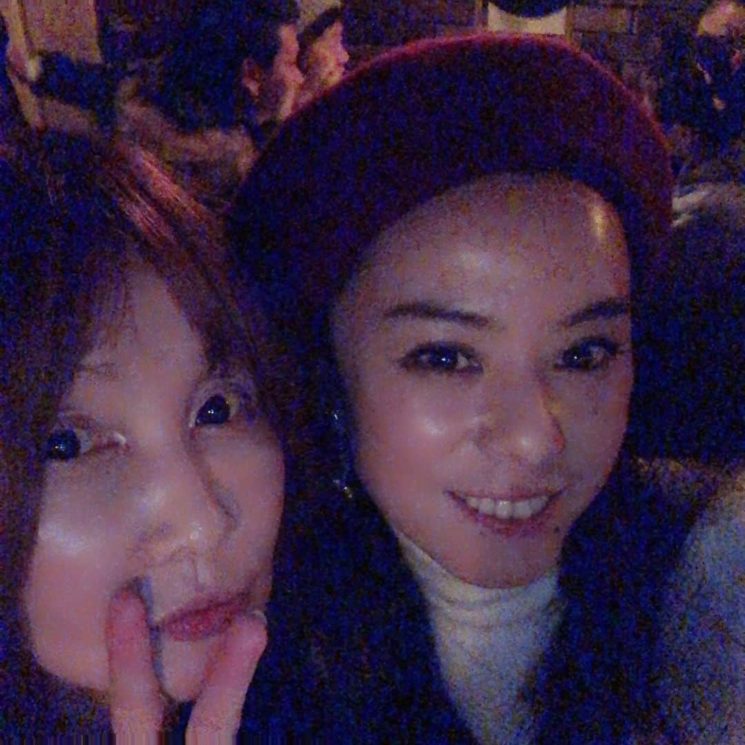 azumiのインスタグラム：「お久しぶりのYOU姉さん❤️ 相変わらず可愛すぎて❤️ #誕生日一緒 #マイケルも一緒  #ヨン様も一緒」
