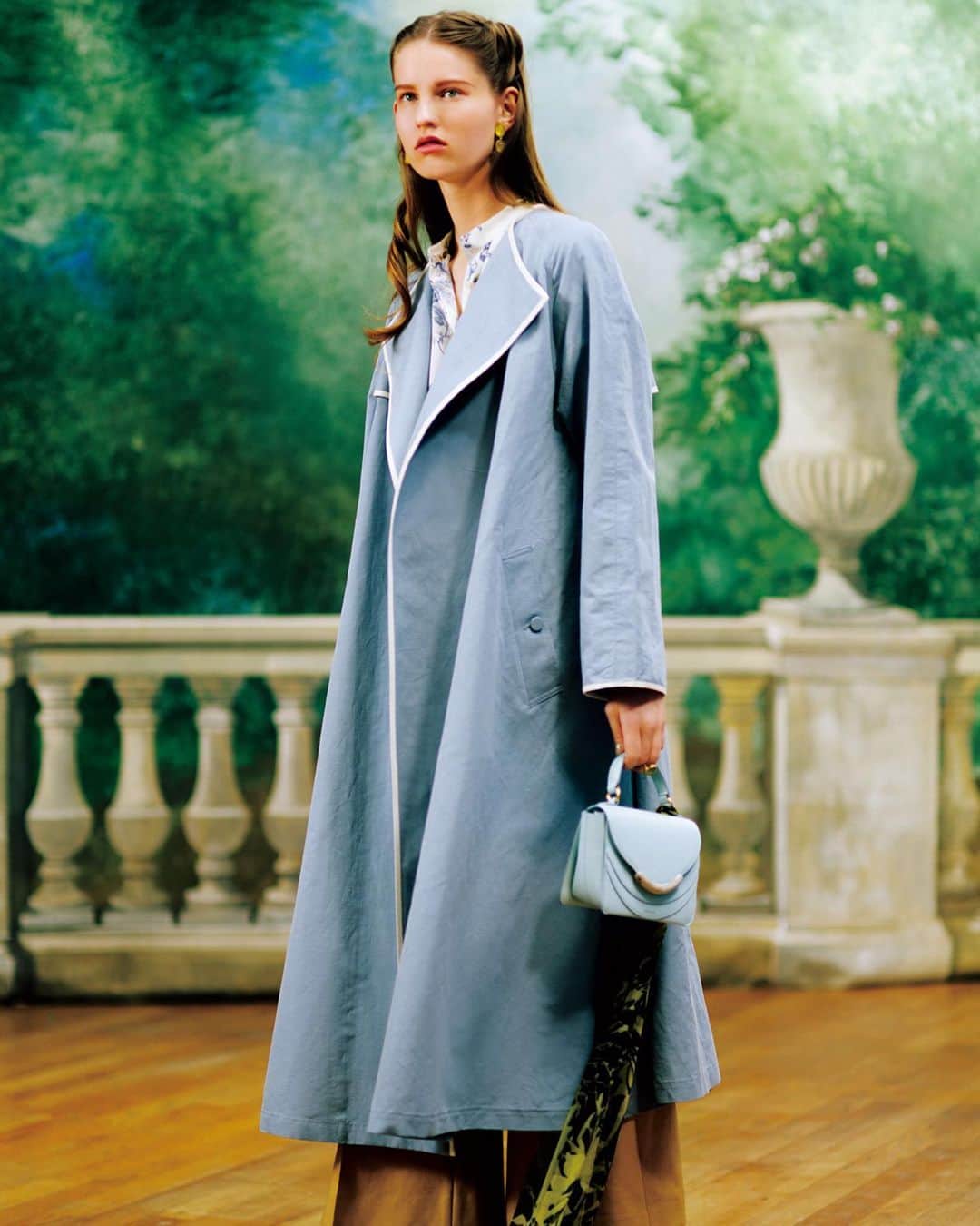 のインスタグラム：「WOMEN'S 2020 SPRING & SUMMER VISUAL﻿ ﻿ Coat / ESTNATION ￥63,800 (01-109-01-024519)﻿ 2月入荷予定 - エストネーション全店舗﻿ ﻿ Blouse / PEELSLOWLY ￥36,300 (01-158-10-046744)﻿ 4月入荷予定 - 六本木ヒルズ店﻿ ﻿ Pants / KHAITE ￥99,000 (01-158-07-116198)﻿ 発売中 - 六本木ヒルズ店﻿ ﻿ Earrings / GOOSSENS PARIS ￥37,400 (92-103-28-109556)﻿ 発売中 - 有楽町店・六本木ヒルズ店・銀座店・新宿店・二子玉川店・名古屋店・神戸店﻿ ﻿ Scarf / ZINA DE PLAGNY ￥29,700 (01-102-22-034072)﻿ 3月入荷予定 - エストネーション全店舗﻿ ﻿ Bag / WANDLER ￥94,600 (01-101-15-121872)﻿ 発売中 - 六本木ヒルズ店・大阪店・福岡店﻿ ﻿ ※上記の内容は2020年2月6日の状況です。﻿ ※入荷状況や価格は予告無しに変更となる場合がございます。予めご了承ください。﻿ #estnation #エストネーション」