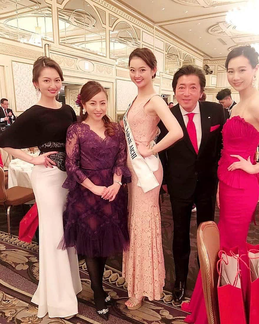 牧野美来さんのインスタグラム写真 - (牧野美来Instagram)「・ ・ お会いすると元気を頂けるBC講師のまみ先生と、小栗社長🌈 ・ ・ #ntp#ntpグループ#lexus#レクサス#東急ホテル#ミスコン#ミスコンテスト#misscontest#missjapan#missjapanaichi#ミスジャパン #ミスジャパン愛知 #2017MUJ#MUJ#missuniversejapan#missuniversejapanaichi#ミスユニバースジャパン#ミスユニバースジャパン愛知#愛知代表#牧野美来#愛知#ロングドレス可愛い」2月9日 20時17分 - miku.makino