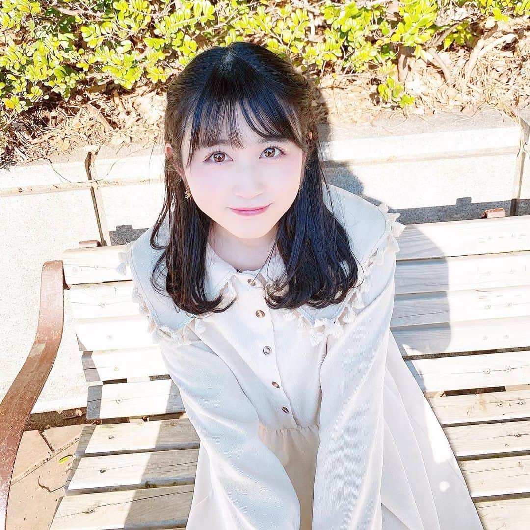 有川結女さんのインスタグラム写真 - (有川結女Instagram)「いい天気の日はお気に入りのワンピース着てお出かけ＾＾ ． ． ． ． #晴れ #冬コーデ #ワンピース #お気に入り#フリル #襟#可愛い#fashion #古着 #髪型 #髪型アレンジ#ハーフツイン #アイドル#ポートレート #被写体」2月9日 21時00分 - yume_arikawa0804