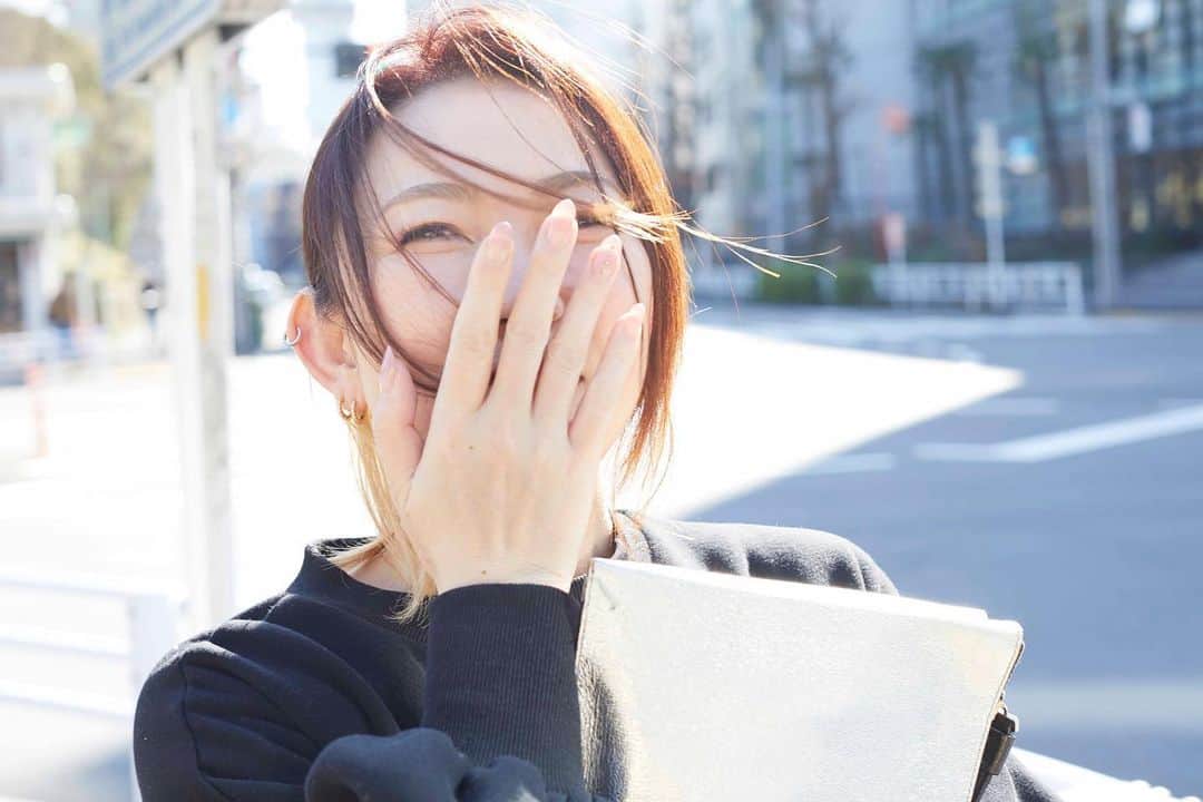 三浦加納子のインスタグラム：「ご報告☆  この度、所属しておりましたThreePeaceを離れ、独立する事になりましたのでご報告させて頂きます。  今後のご連絡はしばらくは直接又はDMにお願い致します。 サロンワークは引き続きSPADICにて活動をしていきます😊  2020年心機一転、更にパワーアップして頑張っていきますので今後ともよろしくお願い致します！  三浦加納子」