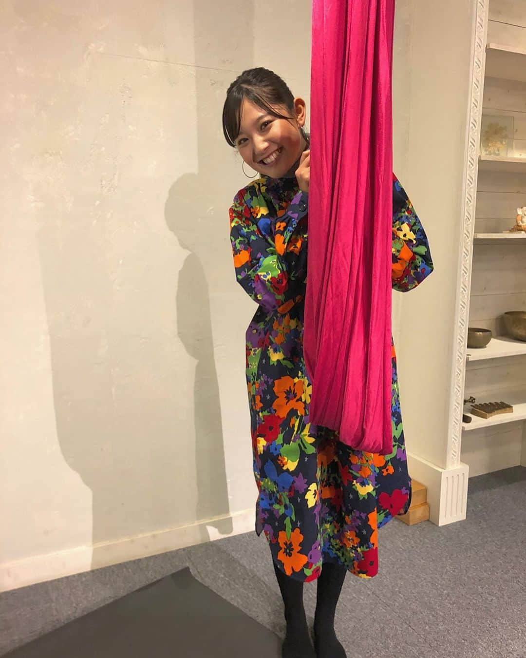 悠花さんのインスタグラム写真 - (悠花Instagram)「昨日の悠花のナガサキ街音は【Kuu Yoga studio】さんにお邪魔しました😳👣 ・ ずっとやってみたかった空中ヨガを体験させていただきました！！ 身体を伸ばすのが気持ち良くて本当にスッキリしました✨ ・ ありがとうございました🥰❣️ ・ #kuuyogastudio#空中ヨガ#悠花のナガサキ街音#長崎#長崎県ホンダカーズ#ホンダ#nib#悠花#松尾悠花#haruka#hair#make#fashion」2月9日 21時07分 - haruka_217_