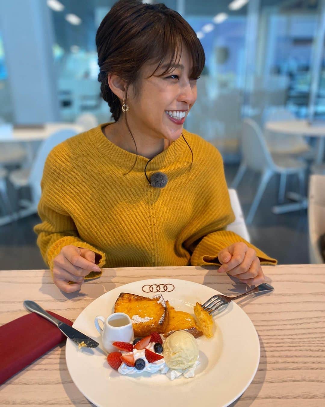 のインスタグラム：「🍓﻿ 今夜の【#スーパーgtプラス】﻿ #テレビ東京﻿ ﻿ #ディーラー巡り#第二弾﻿ #アウディみなとみらい﻿ #スバルスタースクエア﻿ #MEGAWEB に行ってきました☺️♩﻿ ﻿ 家族、お友達、恋人と！お一人さまでも、 どんな場面でも楽しめる空間でした😆🏁🌸 ﻿ １枚目#ポートレート、２枚目#ズーム までして﻿ マネージャーさんが撮っててくれました🤣﻿ ﻿ #クルマ#カフェ#映え#おかいもの#お出かけスポット#🥰﻿ #supergt」