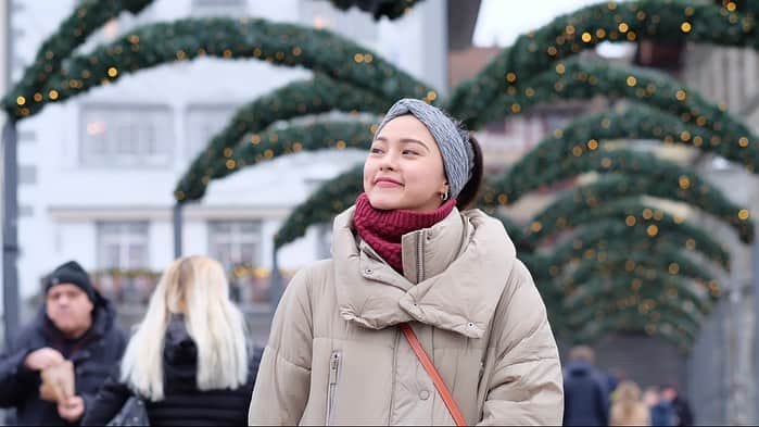 Kim Chiuさんのインスタグラム写真 - (Kim ChiuInstagram)「Snap Snaps!!!!📸😘. New Vlog now up on my channel!!!😁 As I take you to Lucerne, Switzerland and my dream destination Grindelwald!!!!❄️❄️❄️❄️❄️❄️❄️☃️🇨🇭 link in my bio!!!☝🏻 this is super FUN!!!!😁 @xianlimm」2月9日 21時46分 - chinitaprincess