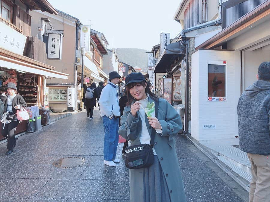 鎌田菜月さんのインスタグラム写真 - (鎌田菜月Instagram)「kyoto \♡/ ・ 久しぶりにプライベートで京都へ行ってきました。 清水寺からスタートして、あとはひたすら歴史を楽しむ渋めの旅🙏💭 #kyoto #清水寺カフェ #京ばぁむ　#sweets #matcha #coldday #memories」2月9日 21時50分 - nacky_k829