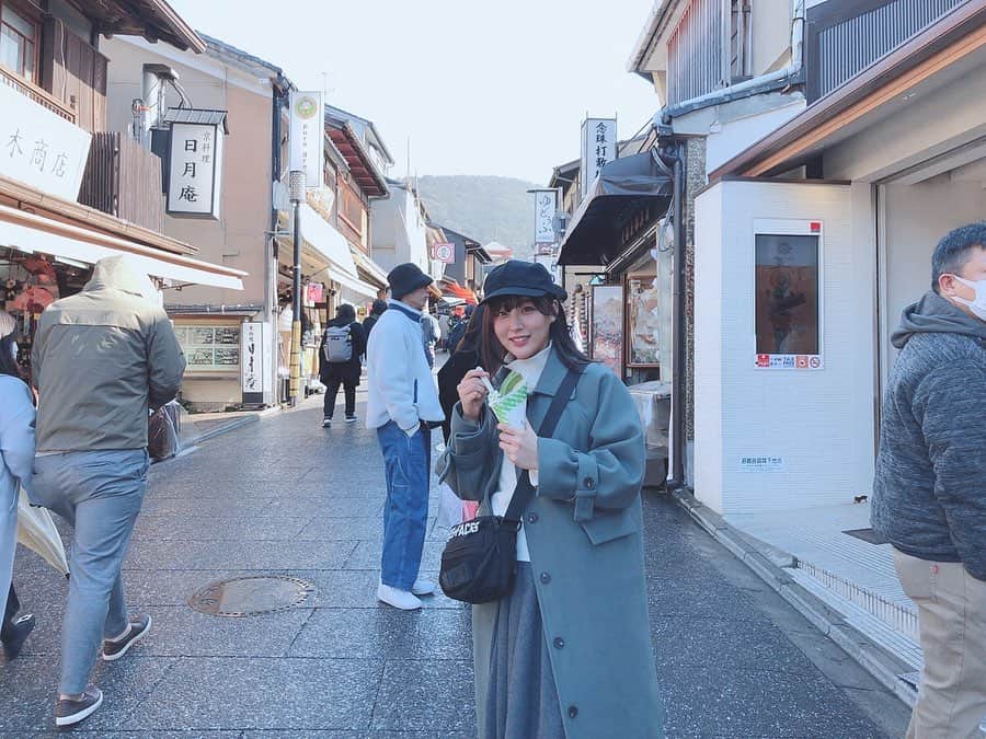 鎌田菜月さんのインスタグラム写真 - (鎌田菜月Instagram)「kyoto \♡/ ・ 久しぶりにプライベートで京都へ行ってきました。 清水寺からスタートして、あとはひたすら歴史を楽しむ渋めの旅🙏💭 #kyoto #清水寺カフェ #京ばぁむ　#sweets #matcha #coldday #memories」2月9日 21時50分 - nacky_k829