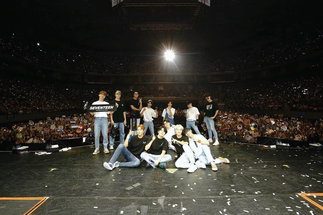 SEVENTEENさんのインスタグラム写真 - (SEVENTEENInstagram)「[17'S] SEVENTEEN WORLD TOUR [ODE TO YOU] IN MANILA  So glad to be back with our CARATs in Manila!  #ODETOYOUwithSVT」2月9日 22時07分 - saythename_17