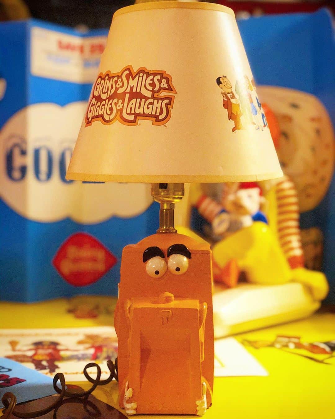 大川知英さんのインスタグラム写真 - (大川知英Instagram)「76's Ralston Cereal Grins & Smiles & Giggles & Laughs  Cecil the talking machine lump🇺🇸 やべいのがtakatsubaseに入った。。。アメリカでわ有名なシリアル🧘🏼‍♂️ なんだこいつわ❗️可愛いすぎじゃないか🤡キャラの可愛いさと耳の位置に 鼻血がギュン🙀UPI❗️ #ralston #cereal#Grins&Smiles& Giggles&Laughs #Cecilthetalking machine#lump#76s#スペシャル #可愛いすぎじゃないか#フレークがでる口の横に耳#最高に可愛い#ランプ好き#アメリカで有名#まだまだ知らない物があるから面白い#takatsubase #amecajiboys #アメトイ部キャプテン」2月9日 22時15分 - zupposi_swamp