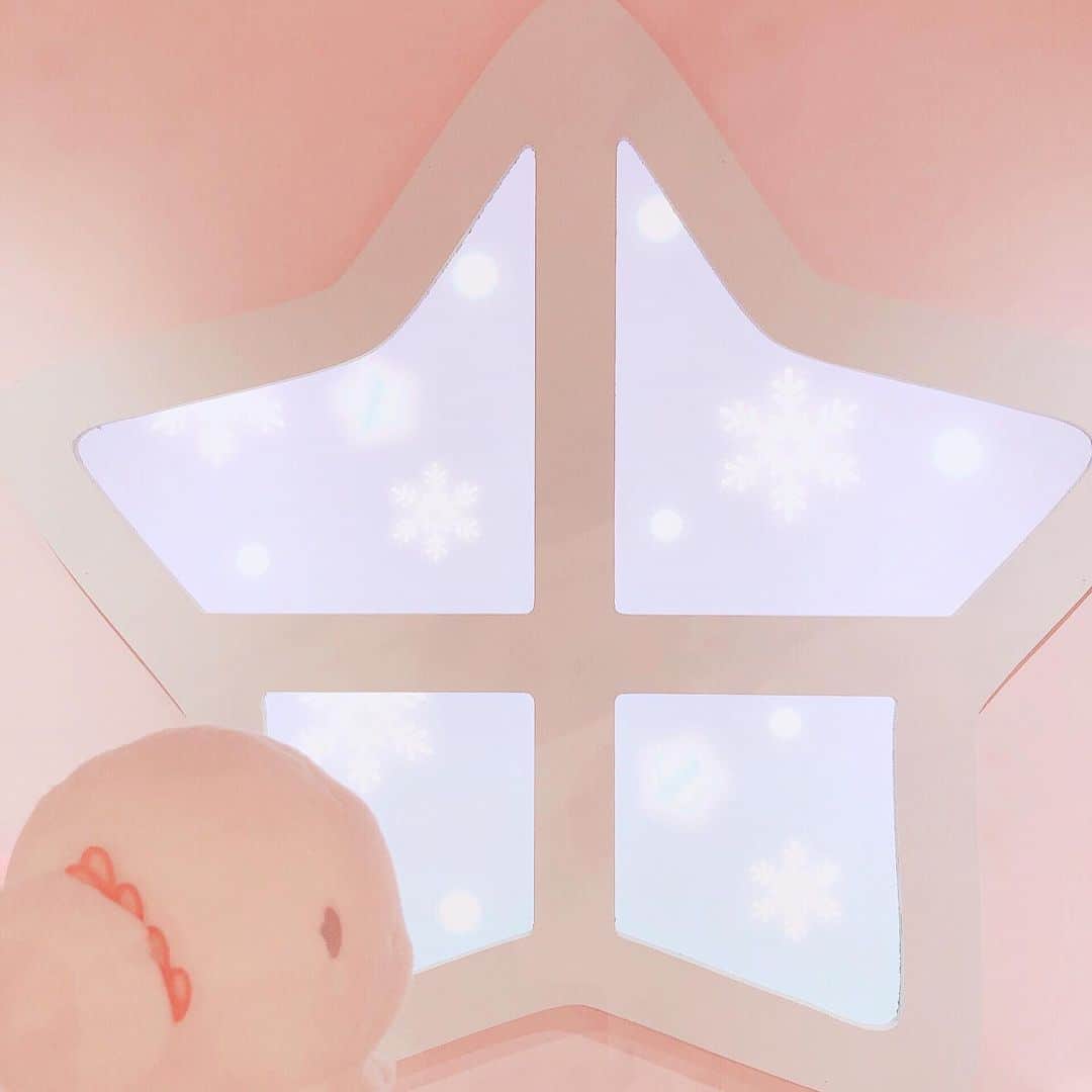 のインスタグラム：「. 外は寒そうだみゅん‥ みんな、あたたかくしてねみゅん‥ おやすみなさいみゅん‥☆ #サンリオ #キャラクター #小麦粉の妖精 #こぎみゅん #sanrio #character #cogimyun」
