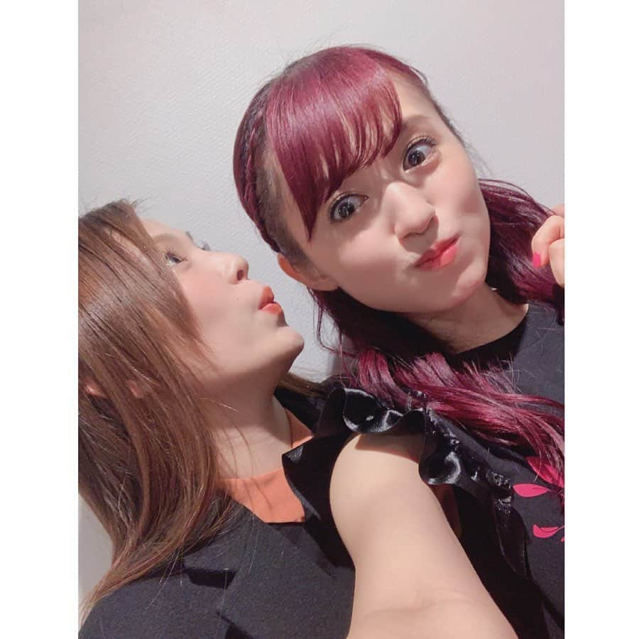 田野アサミさんのインスタグラム写真 - (田野アサミInstagram)「😈💓💋🥀. お疲れ様！！ 実は昨日私もいってました！😍✌️、、、 『Guilty Kiss First LOVELIVE! ~ New Romantic Sailors ~』 楽しくって楽しくって🤣キラキラ（光るスティック....笑）飛ばさない様に必死でした♡。 色々な物を三人から勉強、吸収できた♡ ありがとう！！！！ #GuiltyKiss がキラキラしていて ファンの皆もキラキラしていて✨. とっても素敵な時間でした！！ 魅せられたーーー😈🥀. ギルキスの皆、そしてファンの皆さんも、お疲れ様でした👍🏻❣️ #lovelive#GuiltyKiss #逢田梨香子#小林愛香#鈴木愛奈 #小宮有紗#斉藤朱夏#降幡愛#諏訪ななか#田野アサミ」2月9日 22時43分 - tano_asami